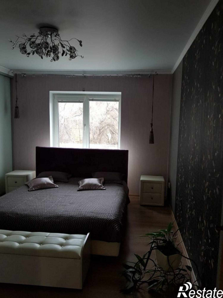 3-комн квартира Профсоюзная ул, 15А