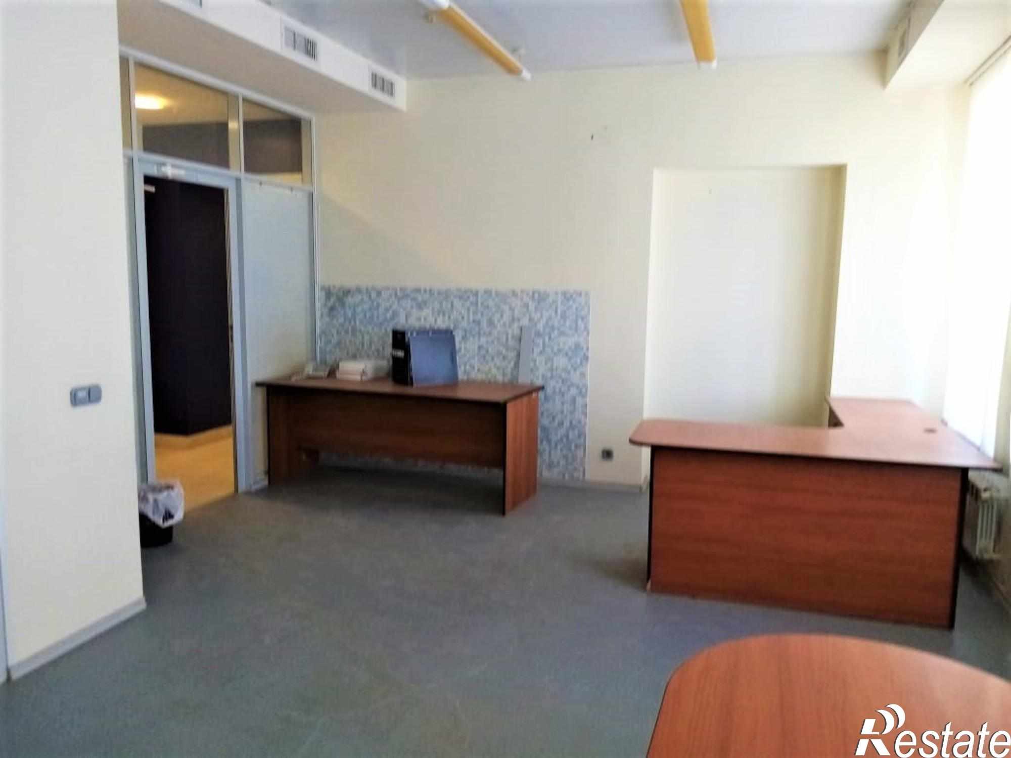 Купить офис, помещение под офис за 40 300 000 рублей на ул Московская, 43