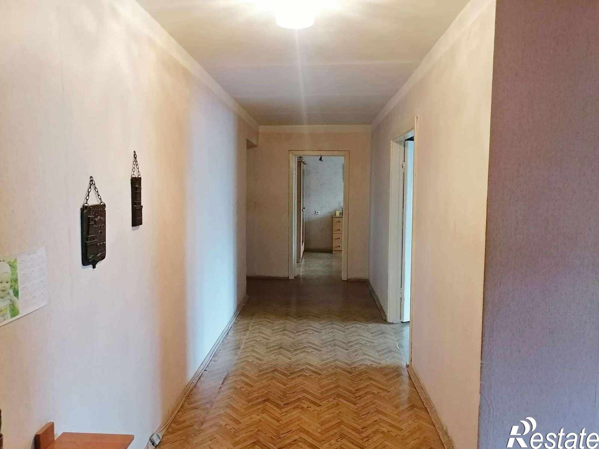 Купить квартиру за 10 000 000 рублей на Губкина улица, 16б