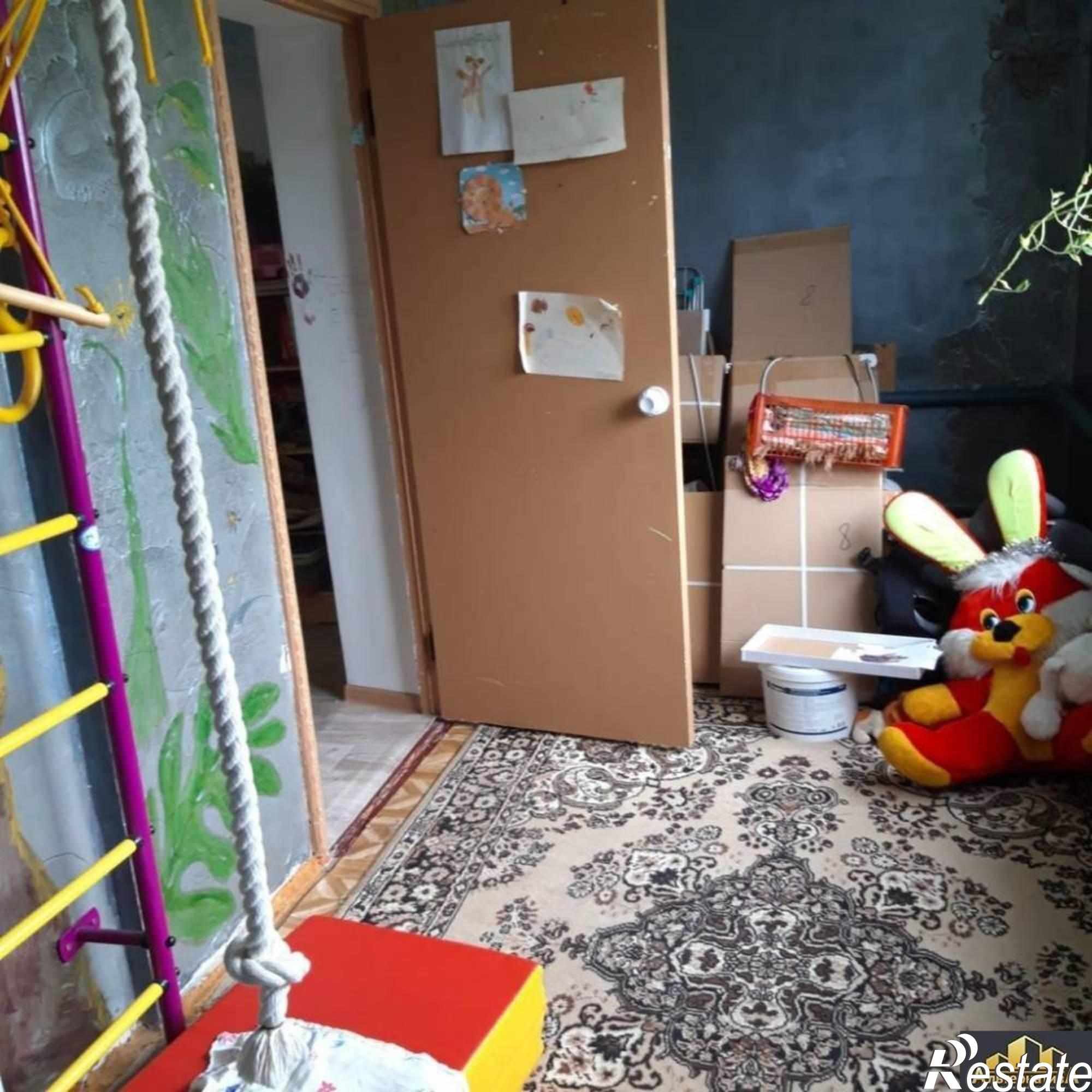 Купить дачу, дом, коттедж за 3 150 000 рублей на Комсомольская ул.