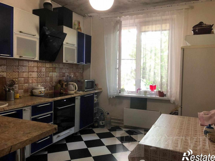 3-комн квартира Левенцовский, Жданова