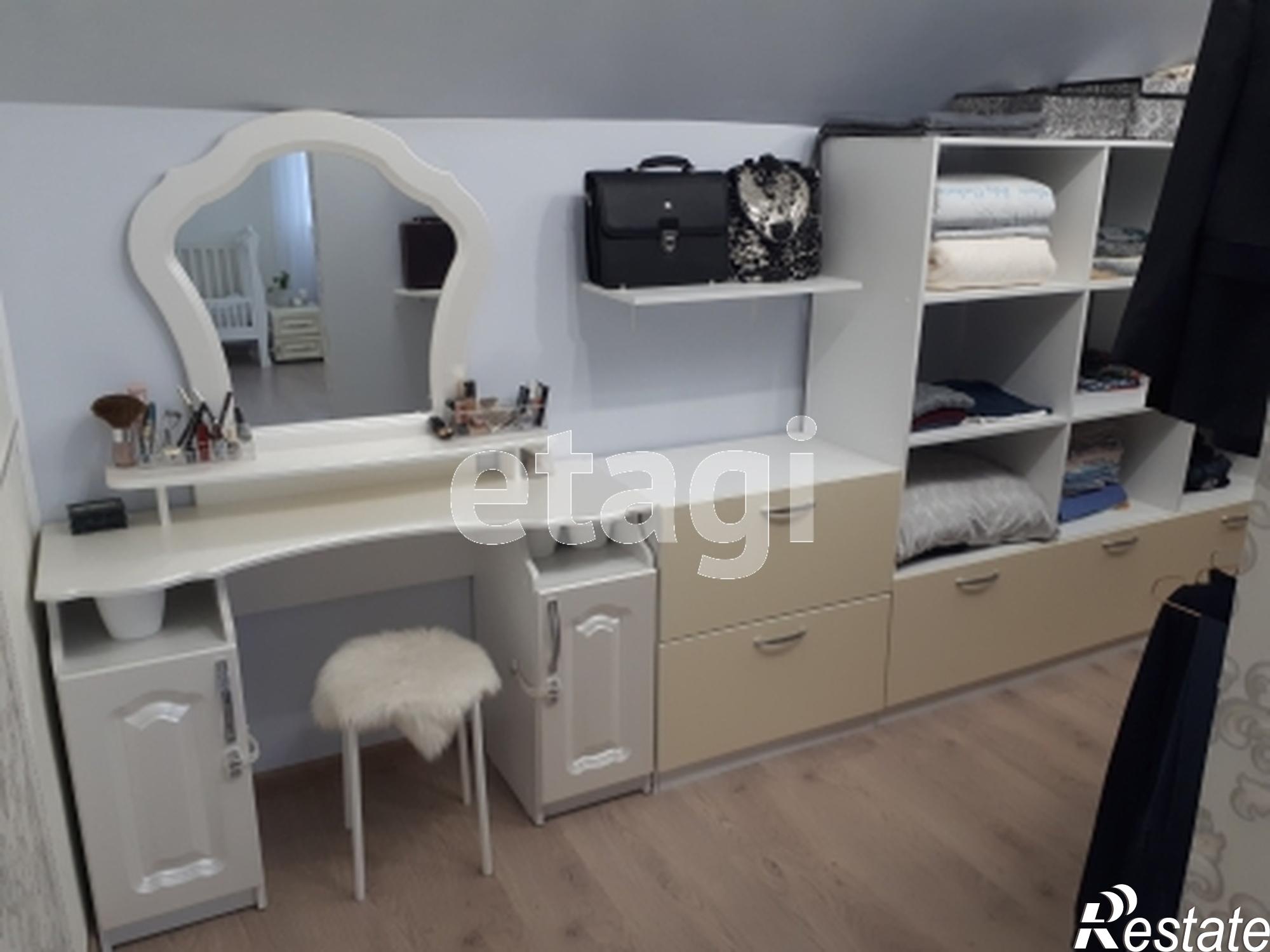 Купить дачу, дом, коттедж за 7 800 000 рублей на Кормиловка рп.