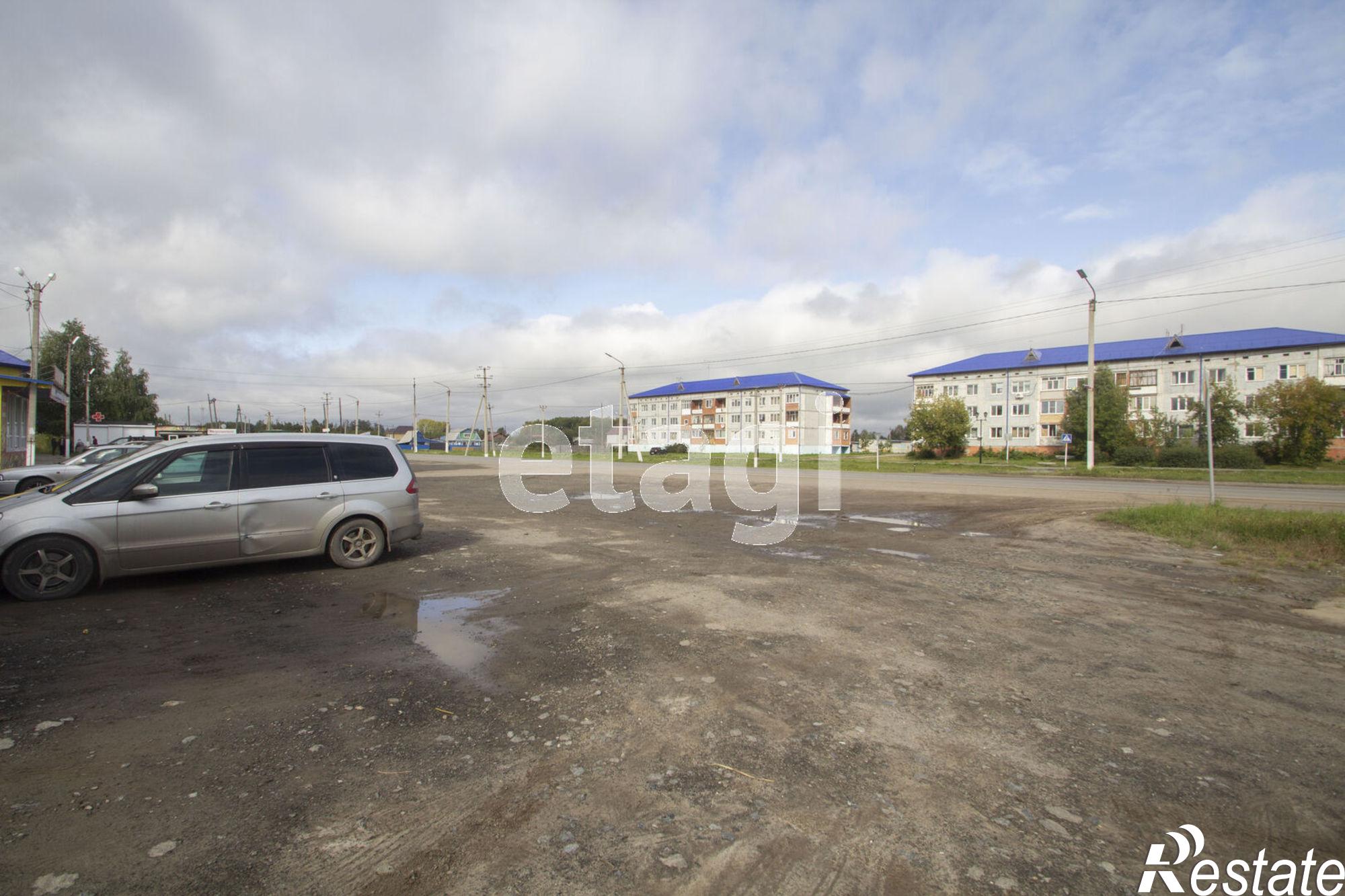 Купить торговое помещение за 41 000 000 рублей на Строителей 6/б