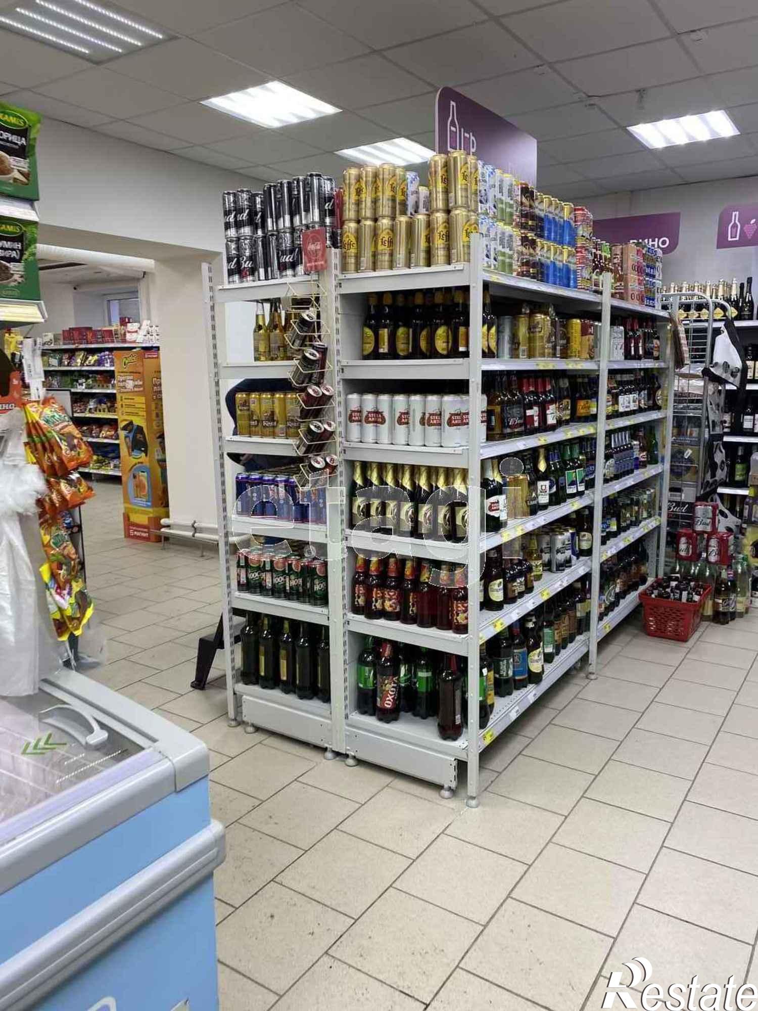 Купить торговое помещение за 71 000 000 рублей на Достоевского 7