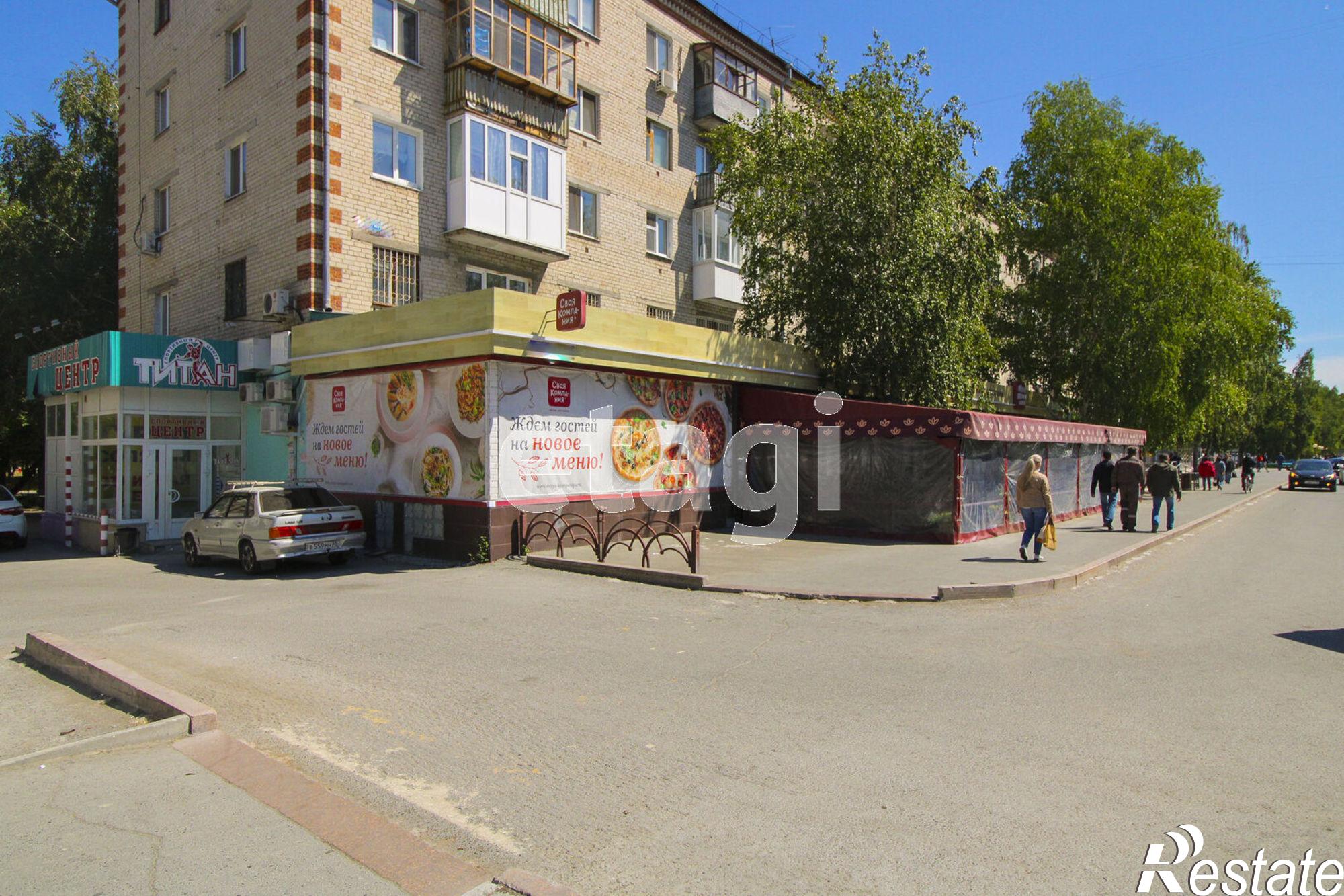 Купить торговое помещение за 210 000 000 рублей на Республики 163