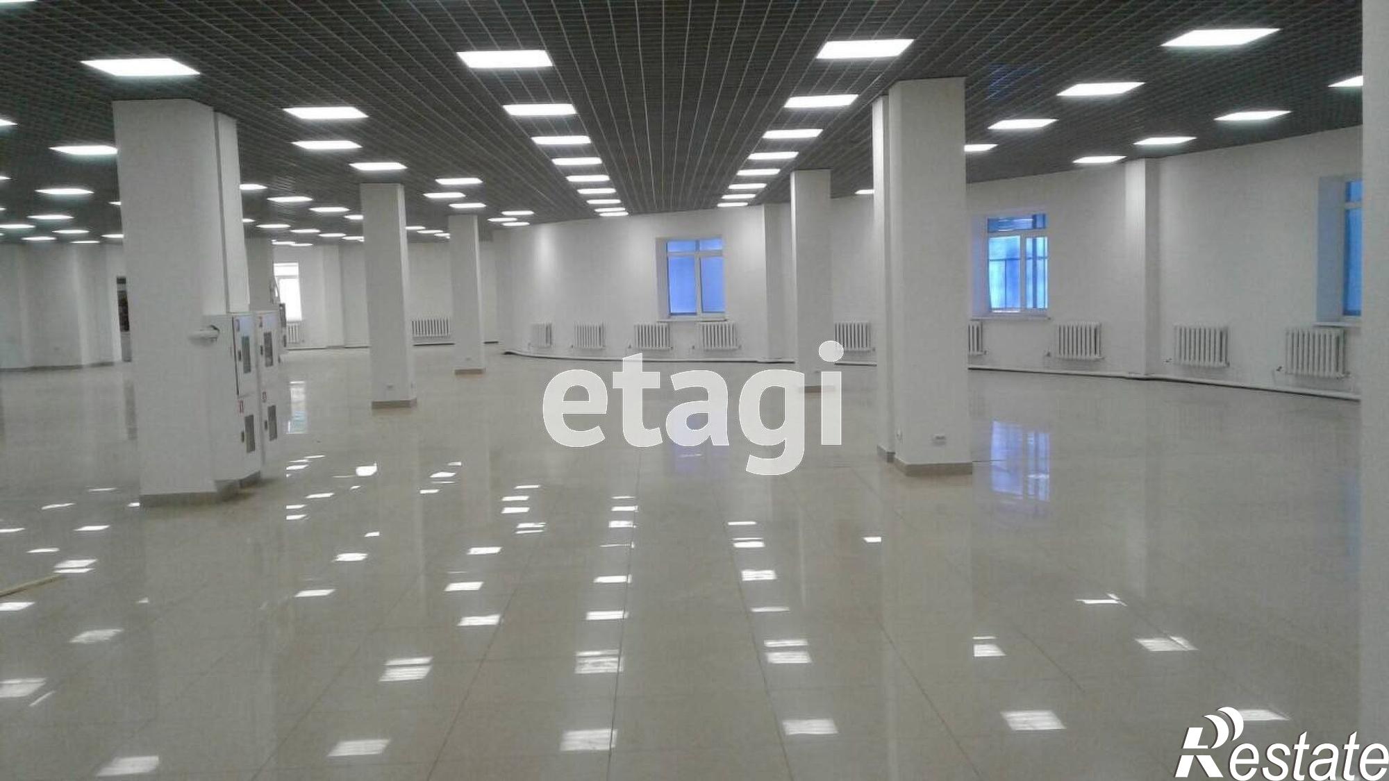 Купить торговое помещение за 130 000 000 рублей на Осипенко 79