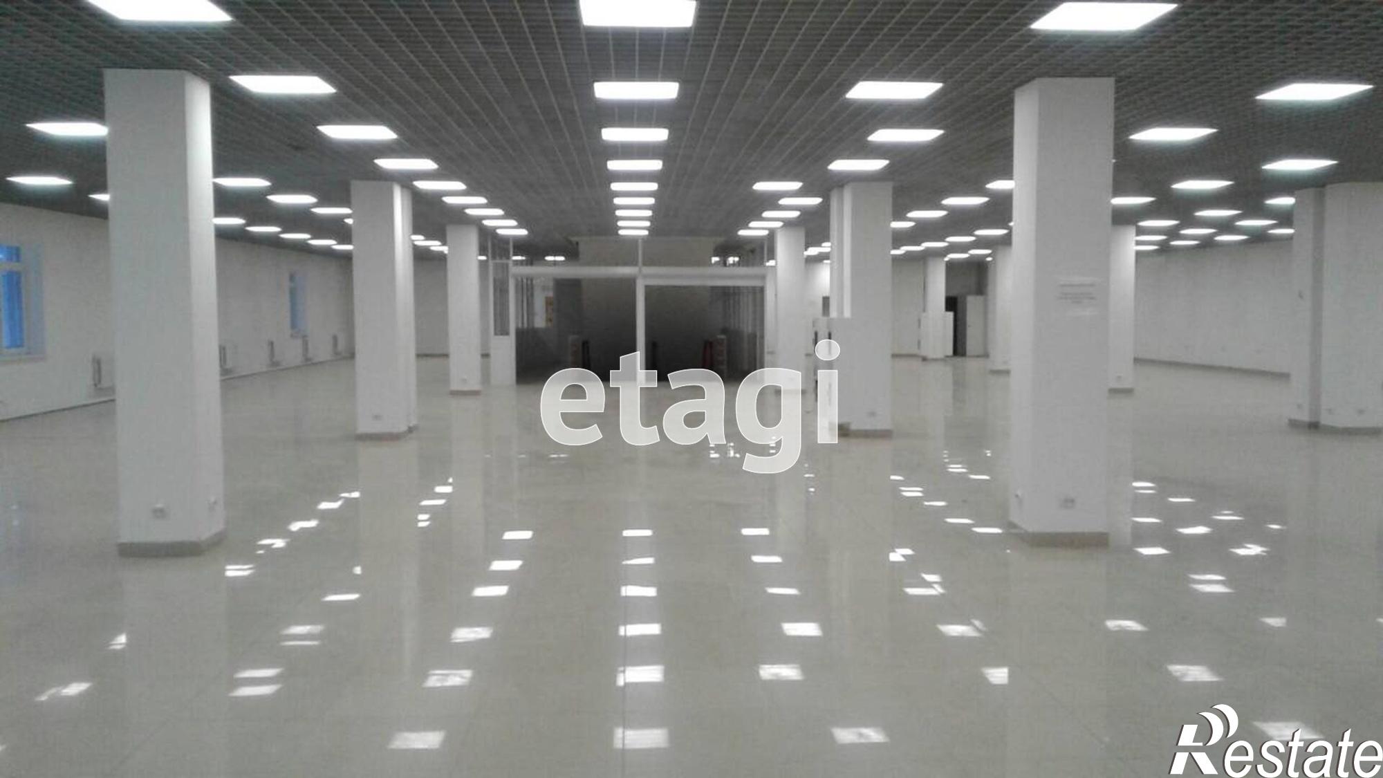 Купить торговое помещение за 130 000 000 рублей на Осипенко 79
