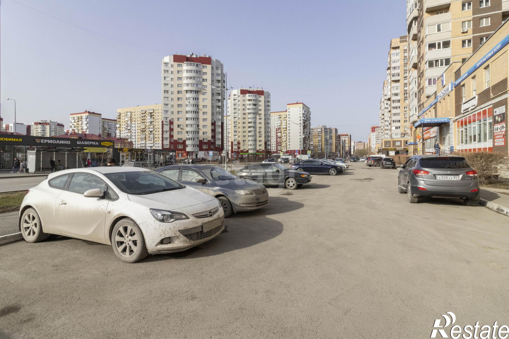 Купить торговое помещение за 277 000 000 рублей на Станислава Карнацевича 4