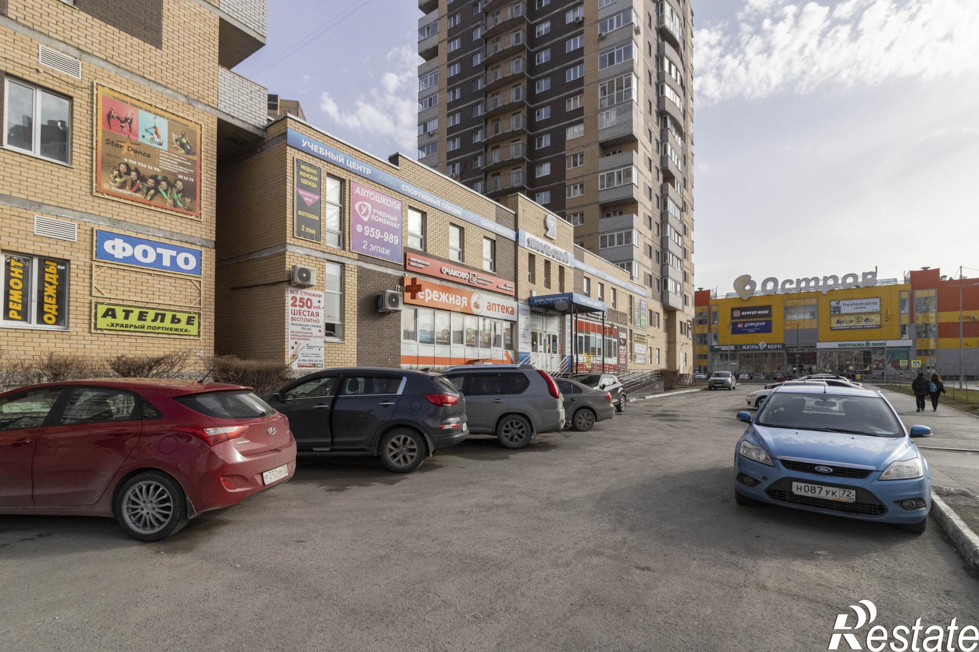 Купить торговое помещение за 277 000 000 рублей на Станислава Карнацевича 4