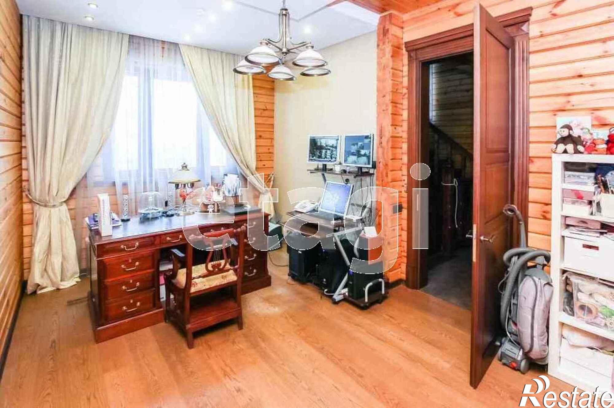 Купить дачу, дом, коттедж за 40 000 000 рублей на Новая Озерная, 201