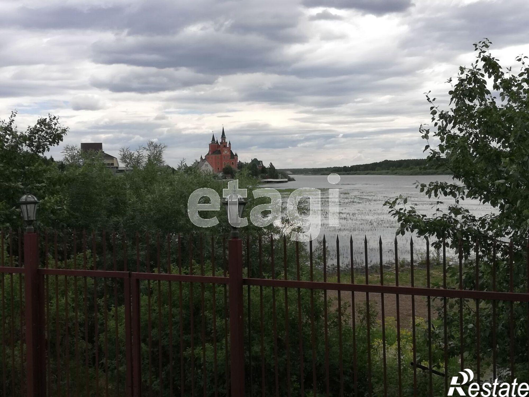 Купить дачу, дом, коттедж за 50 000 000 рублей на Цветочная,