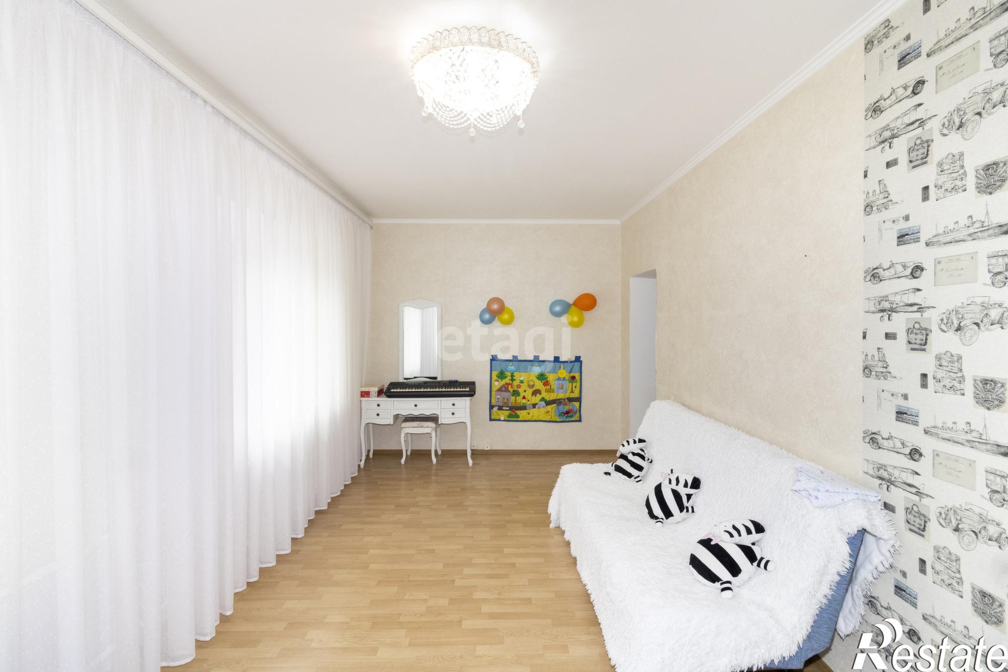 Купить дачу, дом, коттедж за 22 000 000 рублей на Кедровая, 9