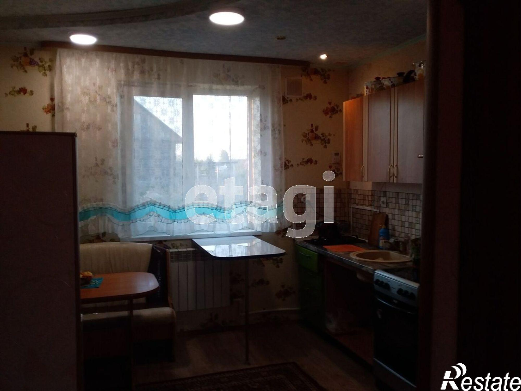 Купить дачу, дом, коттедж за 4 200 000 рублей на Первоапрельская, 24
