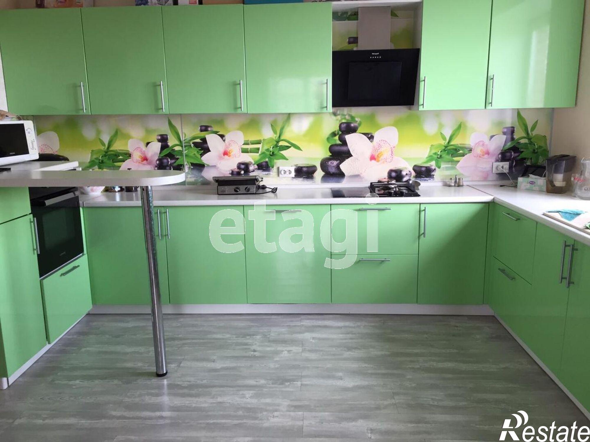 Купить дачу, дом, коттедж за 12 500 000 рублей на Плодовое