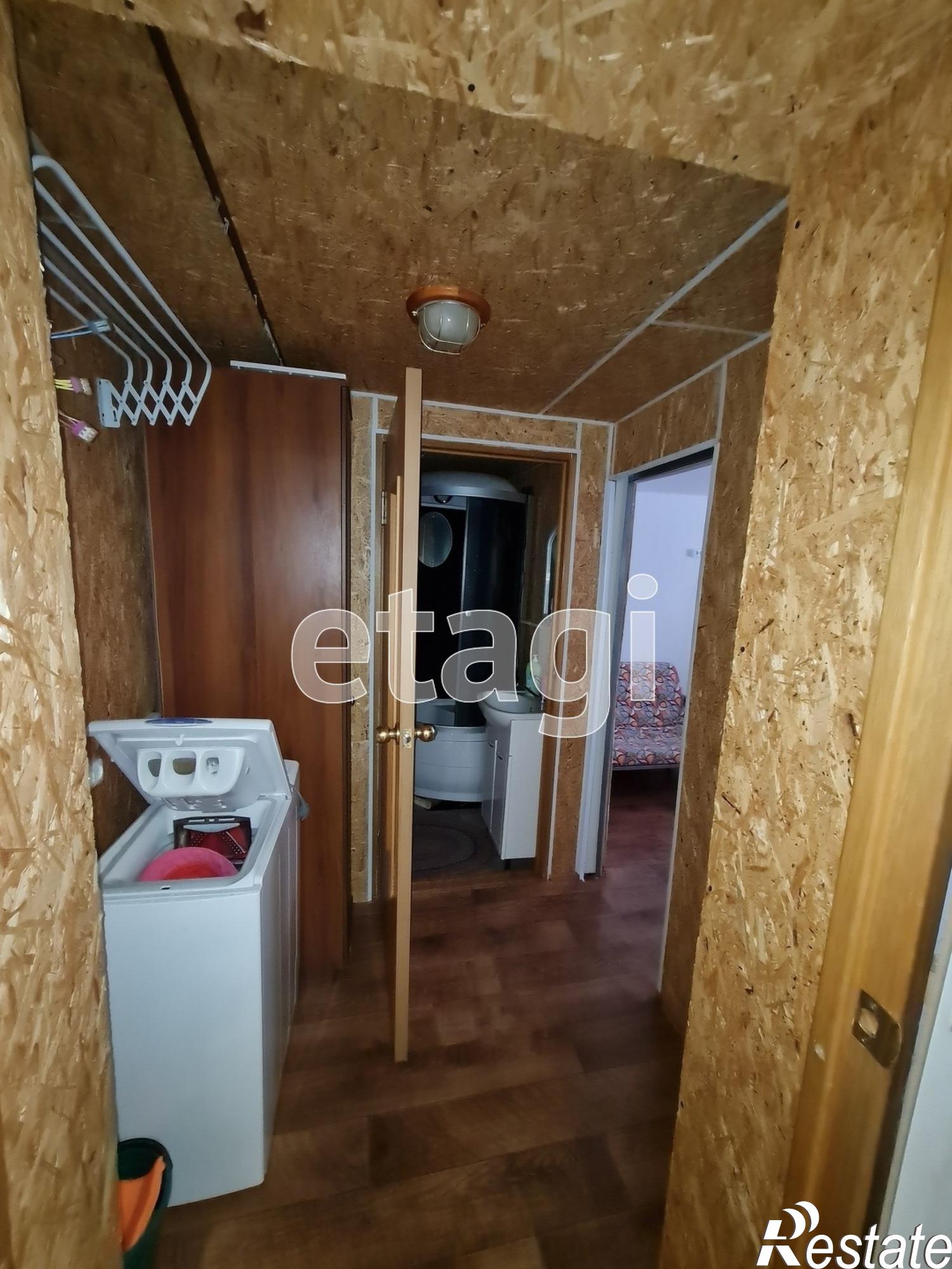Купить дачу, дом, коттедж за 4 250 000 рублей на Есенина, 16