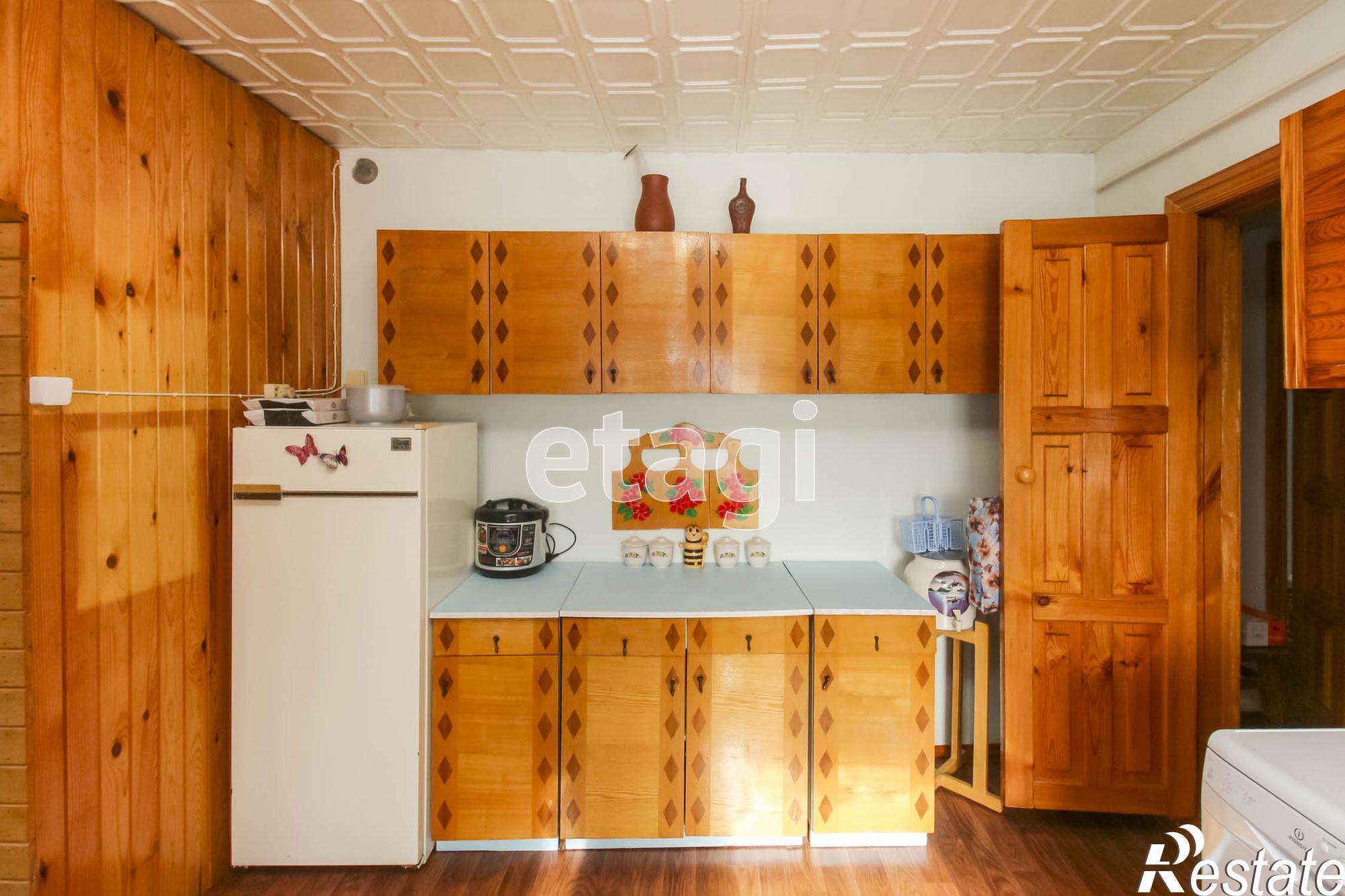 Купить дачу, дом, коттедж за 13 999 000 рублей на 1-я Заречная, 42