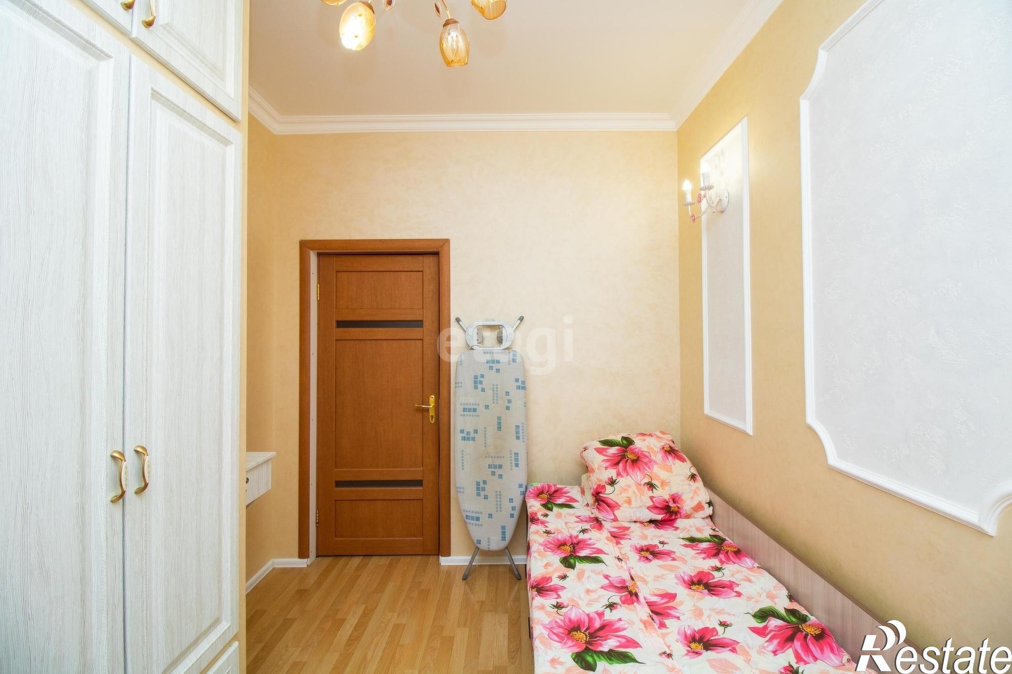 Купить дачу, дом, коттедж за 10 900 000 рублей на Восточная, 18