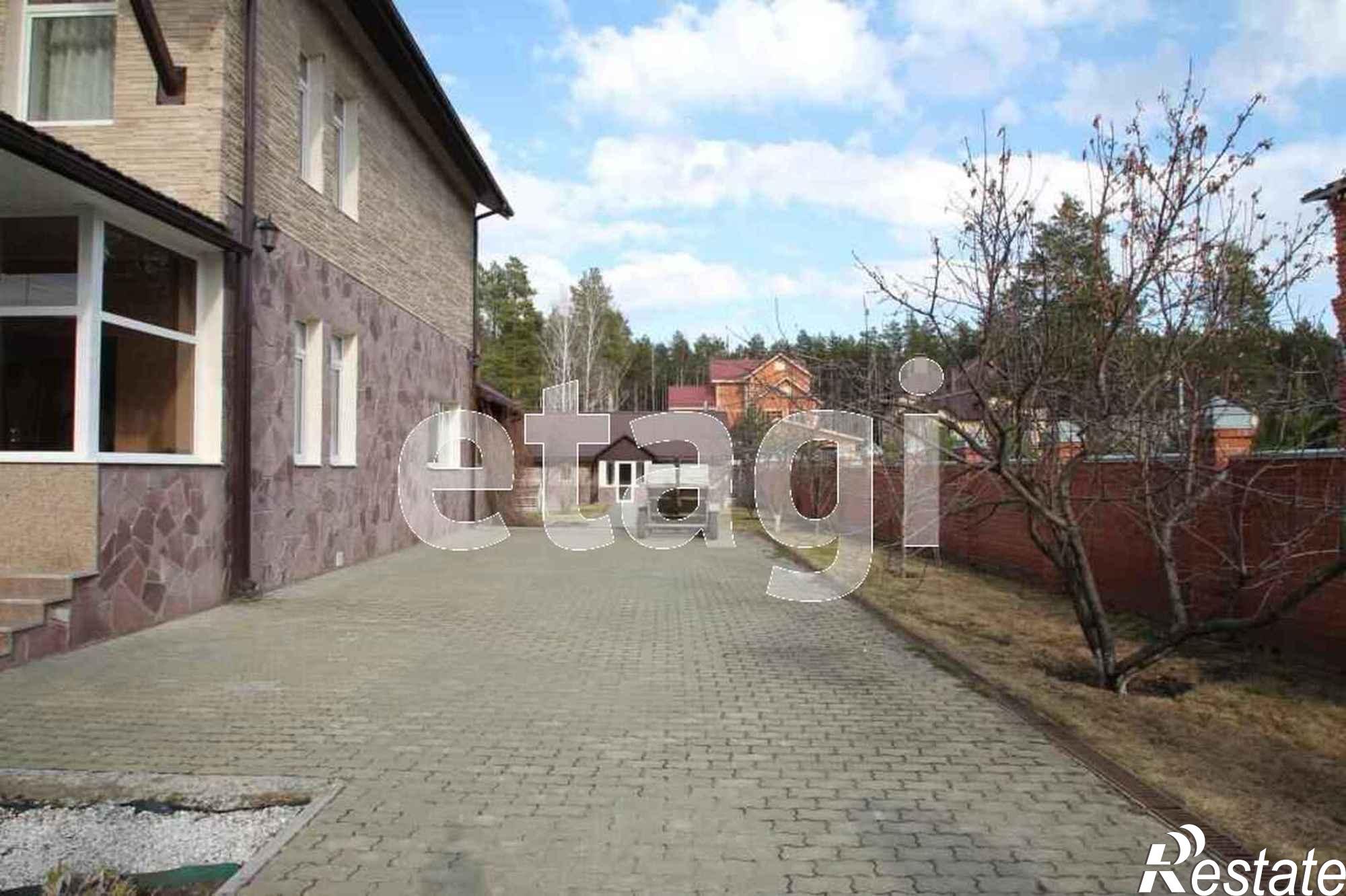 Купить дачу, дом, коттедж за 30 000 000 рублей на Сосновая,