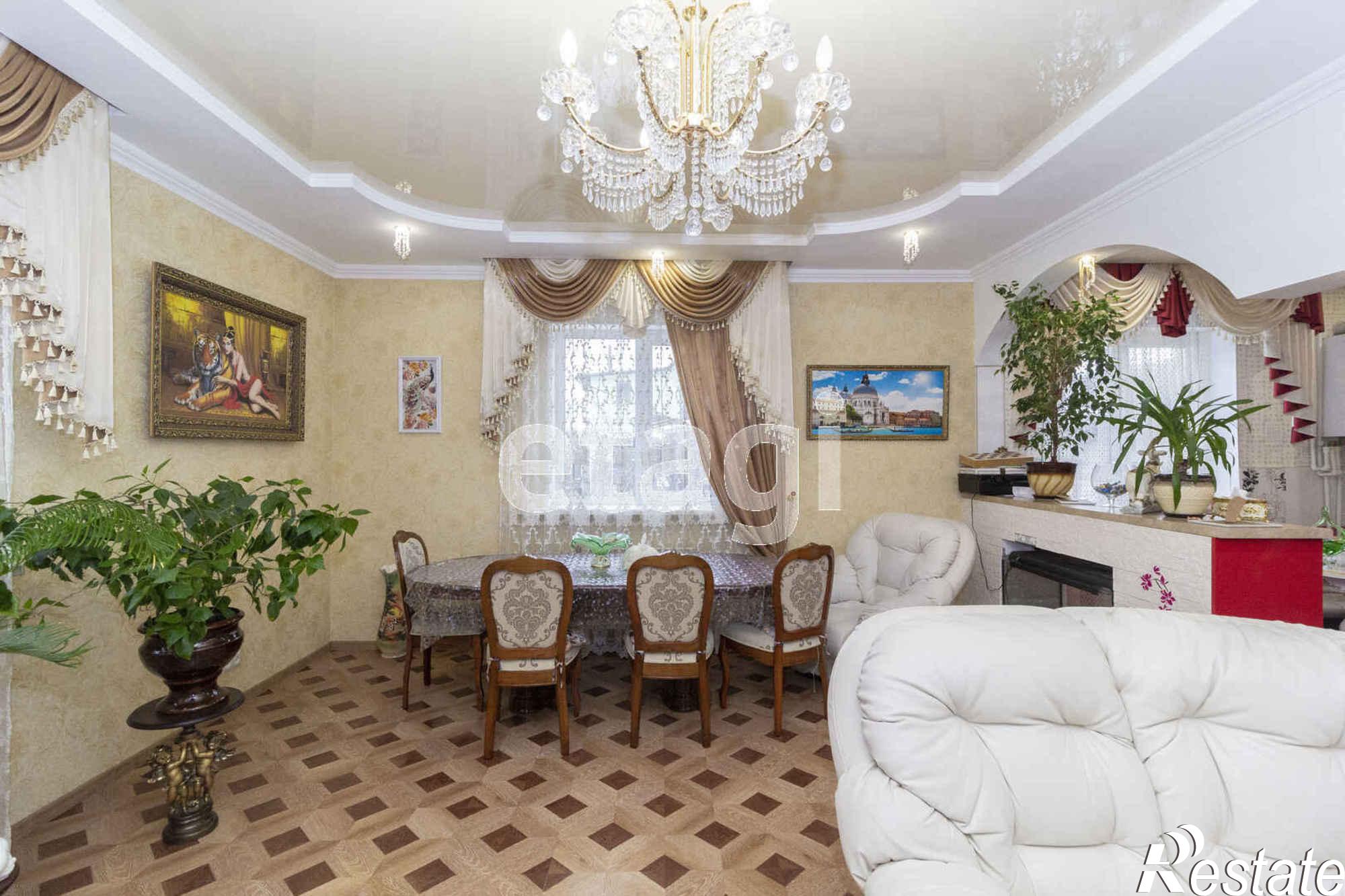 Купить дачу, дом, коттедж за 20 000 000 рублей на Цветочная, 36