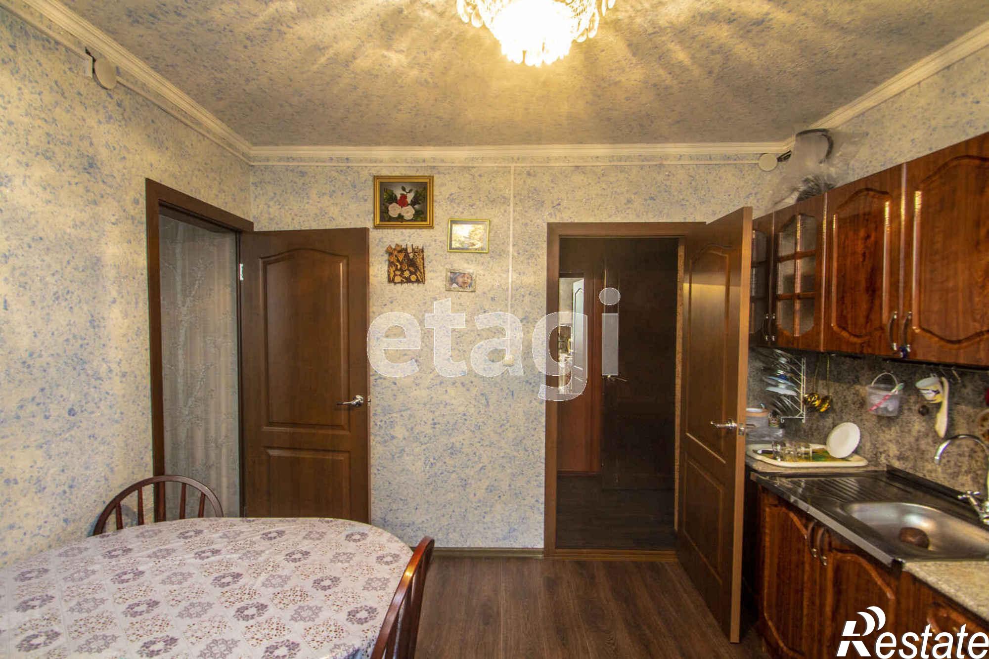 Купить дачу, дом, коттедж за 12 000 000 рублей на Паровозная,