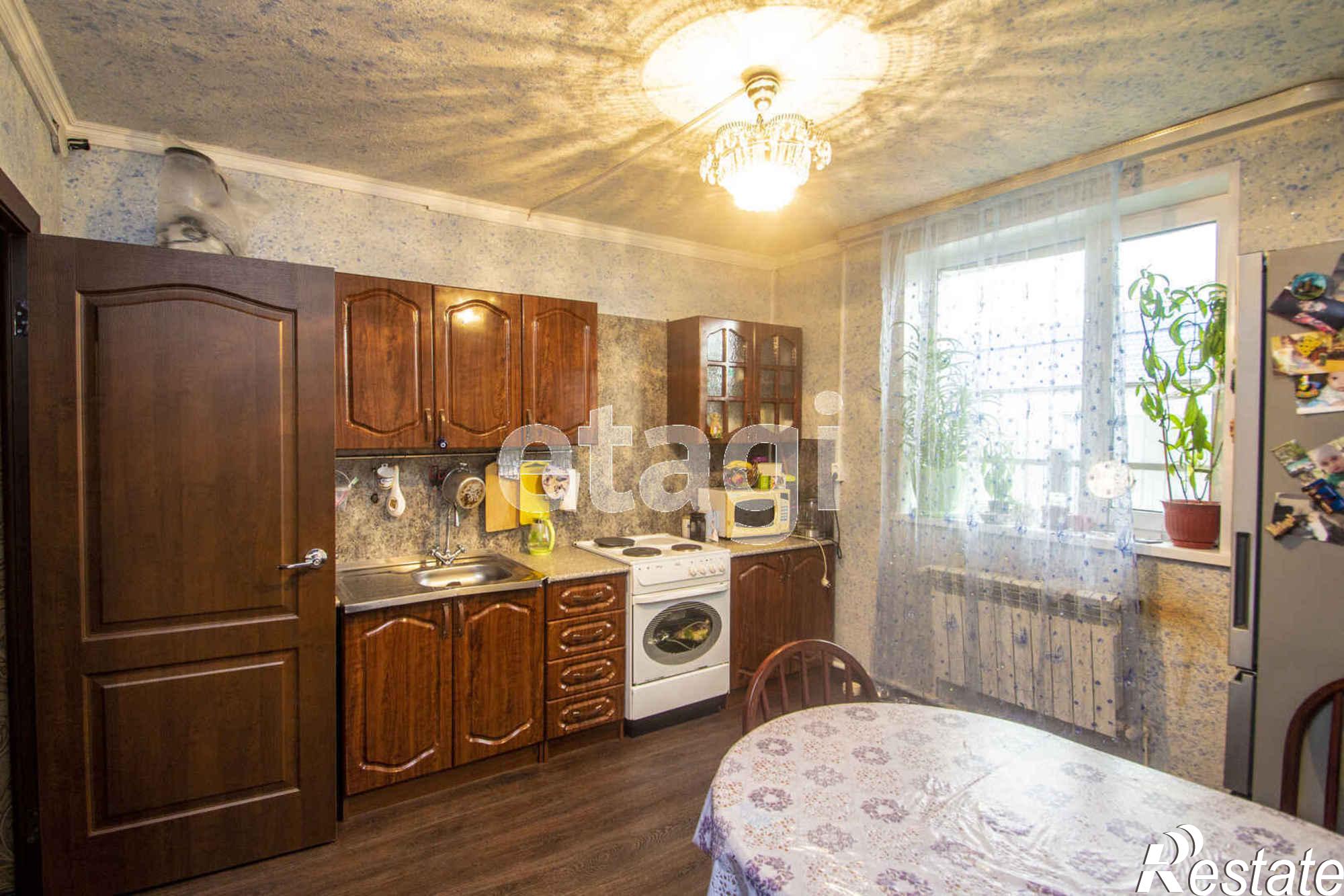 Купить дачу, дом, коттедж за 12 000 000 рублей на Паровозная,