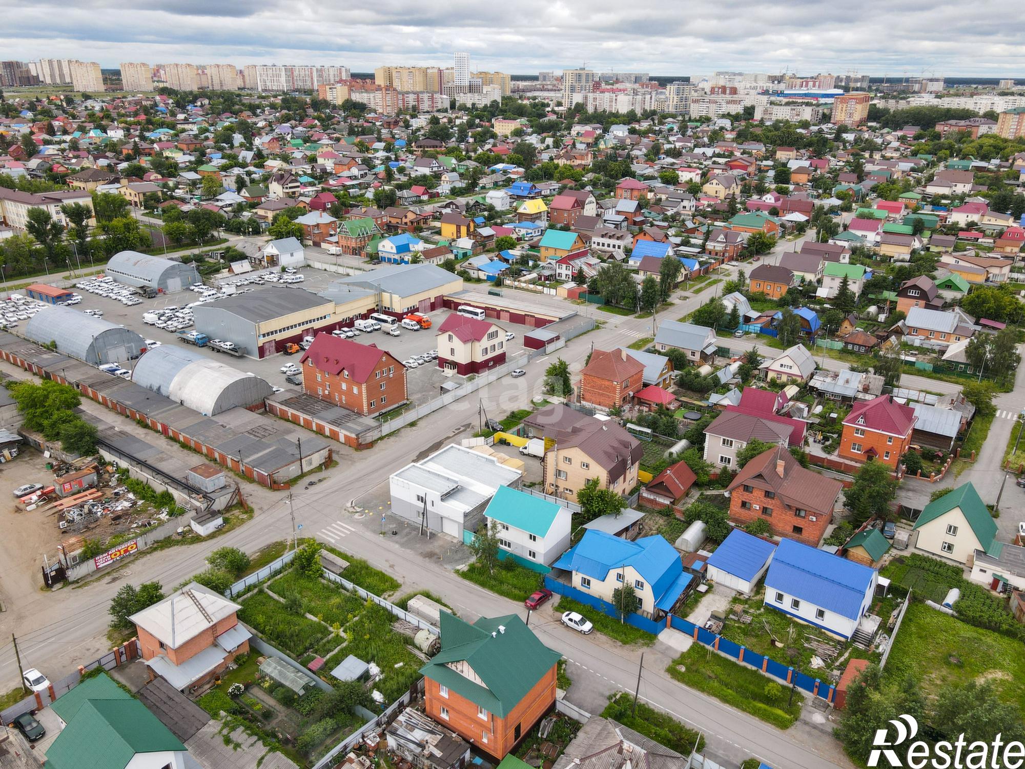 Купить дачу, дом, коттедж за 6 490 000 рублей на Молодогвардейцев, 28/58