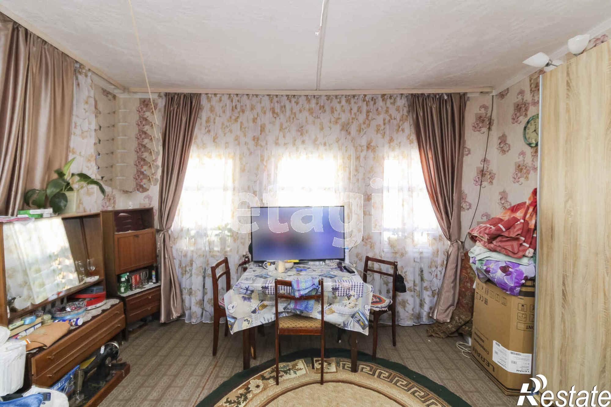 Купить дачу, дом, коттедж за 4 500 000 рублей на Молодежная,