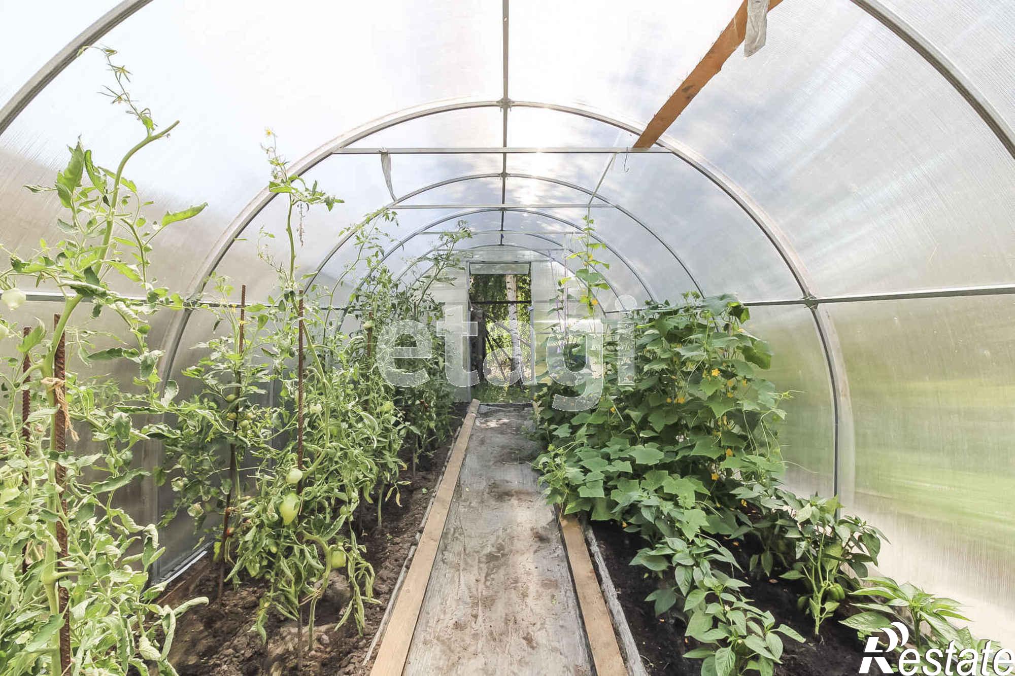 Купить дачу, дом, коттедж за 10 150 000 рублей на Ачинская, 7
