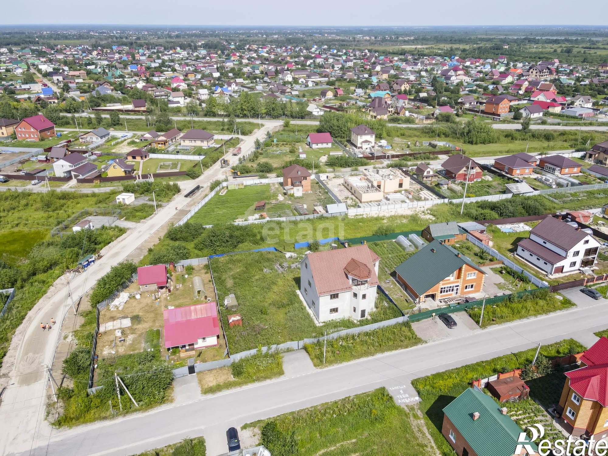 Купить дачу, дом, коттедж за 9 900 000 рублей на Ноябрьская, 21
