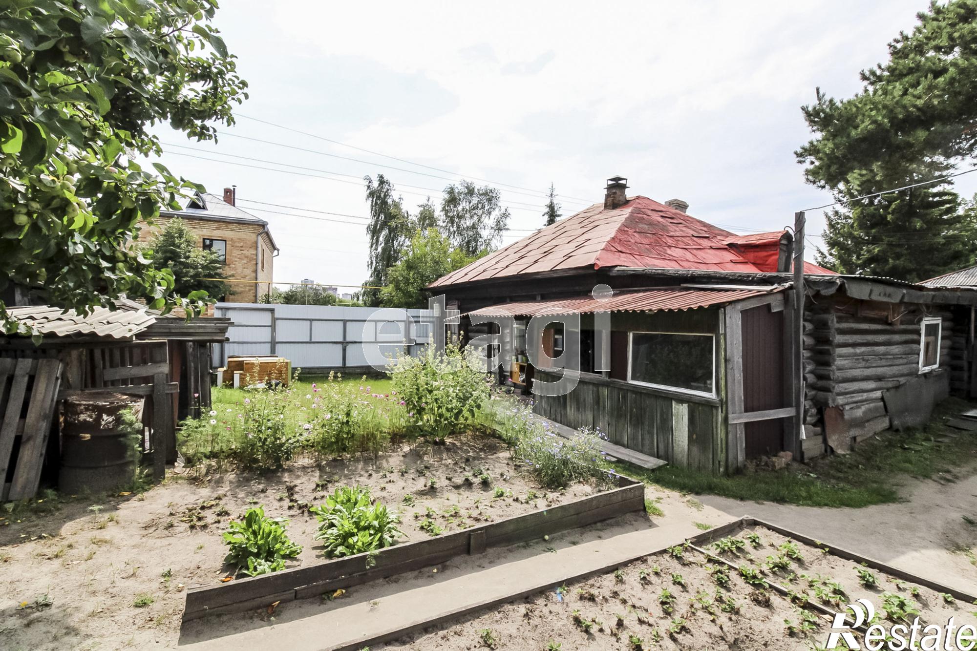 Купить дачу, дом, коттедж за 11 450 000 рублей на Сеченова, 47/1