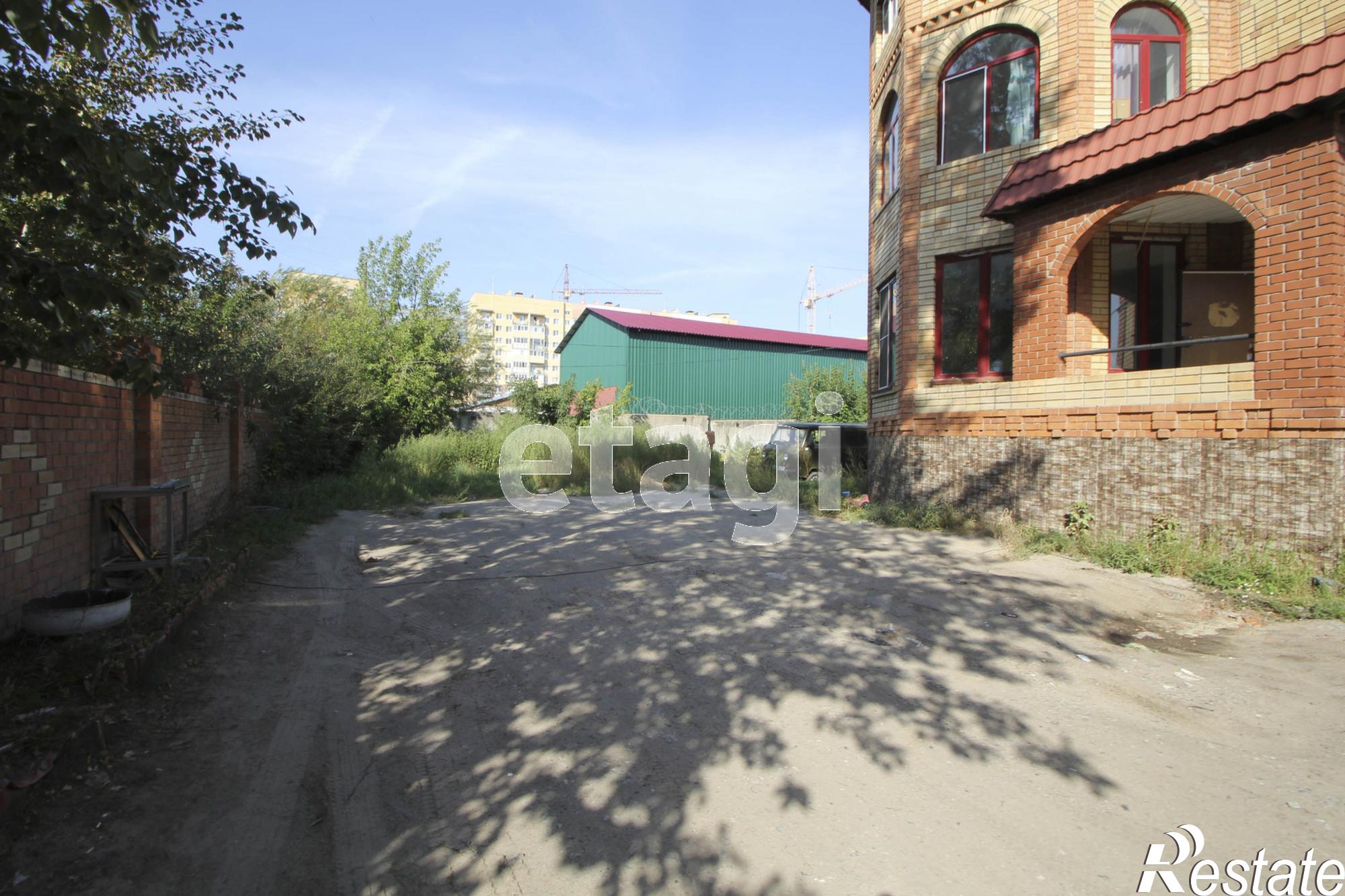 Купить дачу, дом, коттедж за 20 200 000 рублей на Голышева, 3
