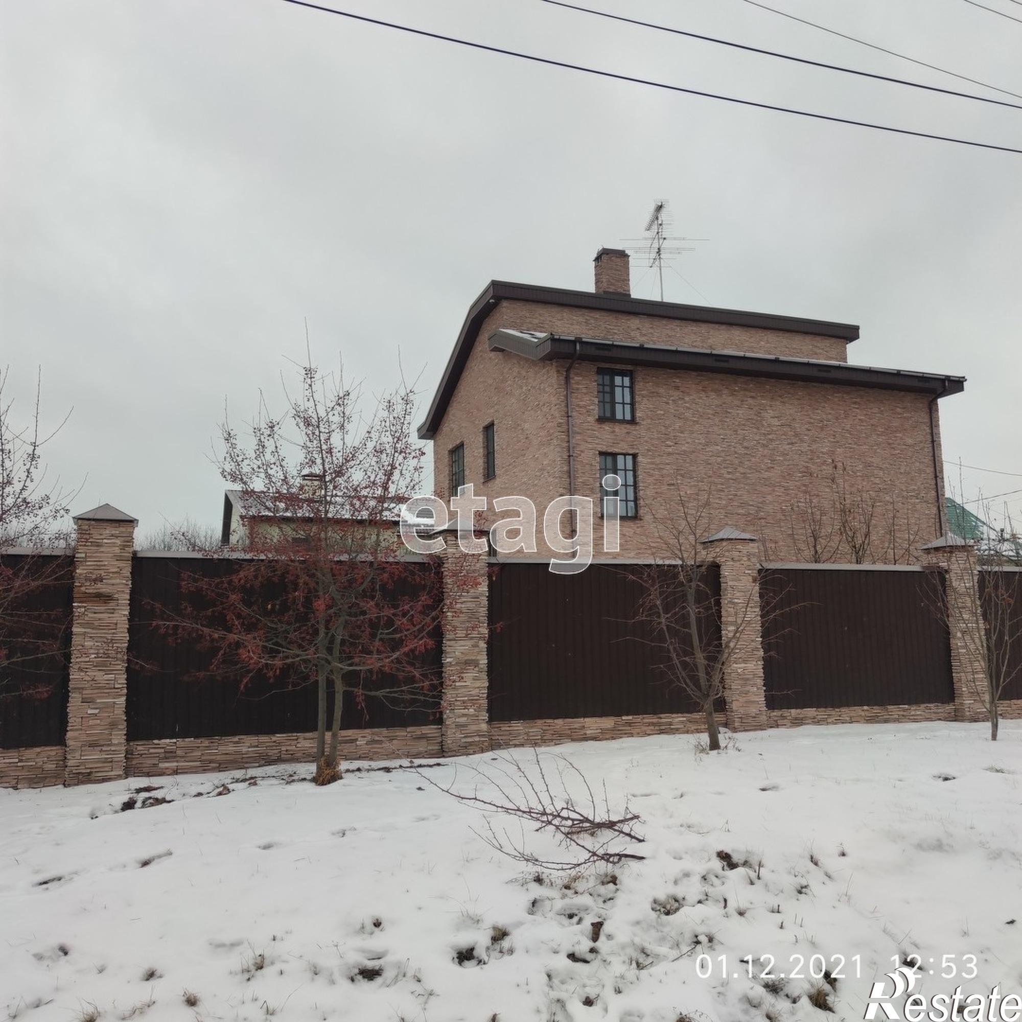 Купить дачу, дом, коттедж за 24 000 000 рублей на Юганская,