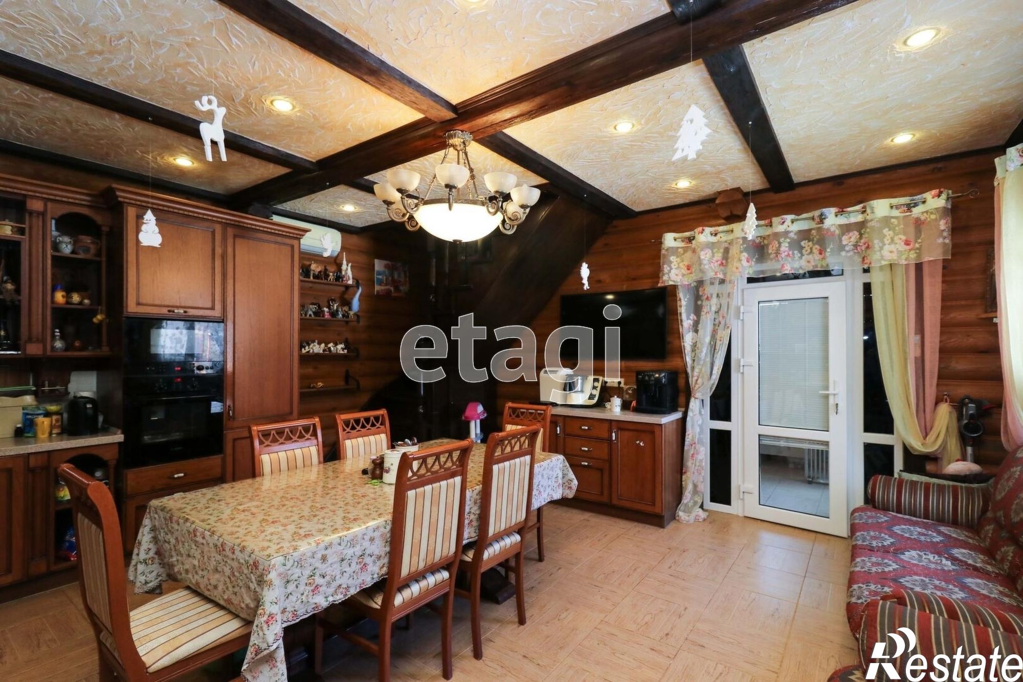Купить дачу, дом, коттедж за 18 500 000 рублей на Четвертая,