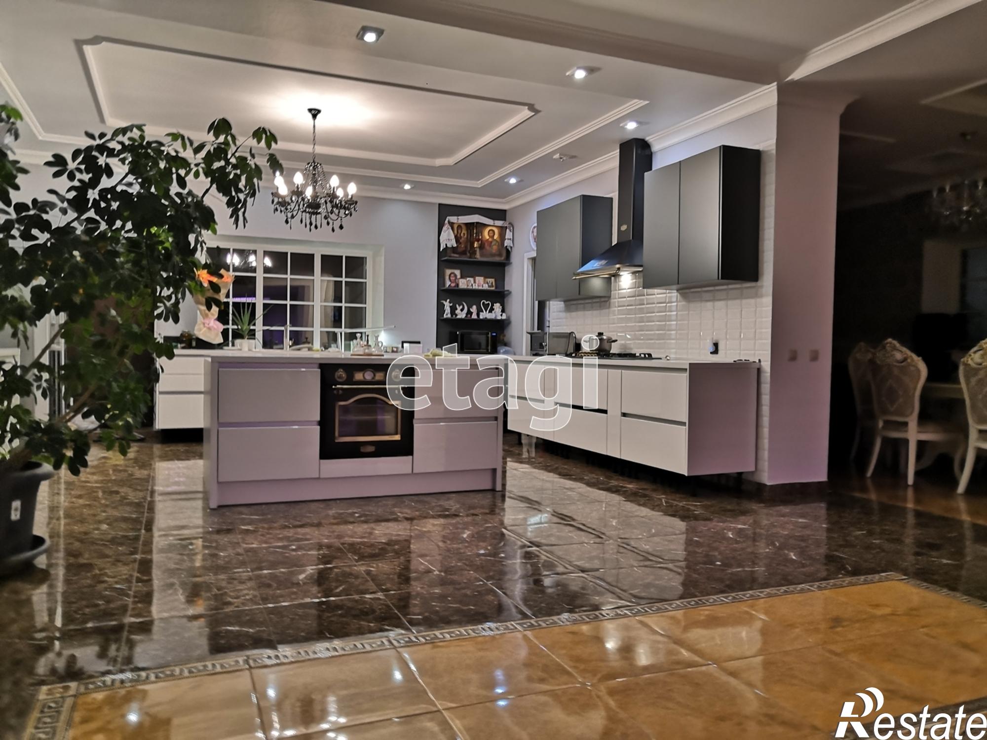 Купить дачу, дом, коттедж за 53 000 000 рублей на Ставропольская, 99