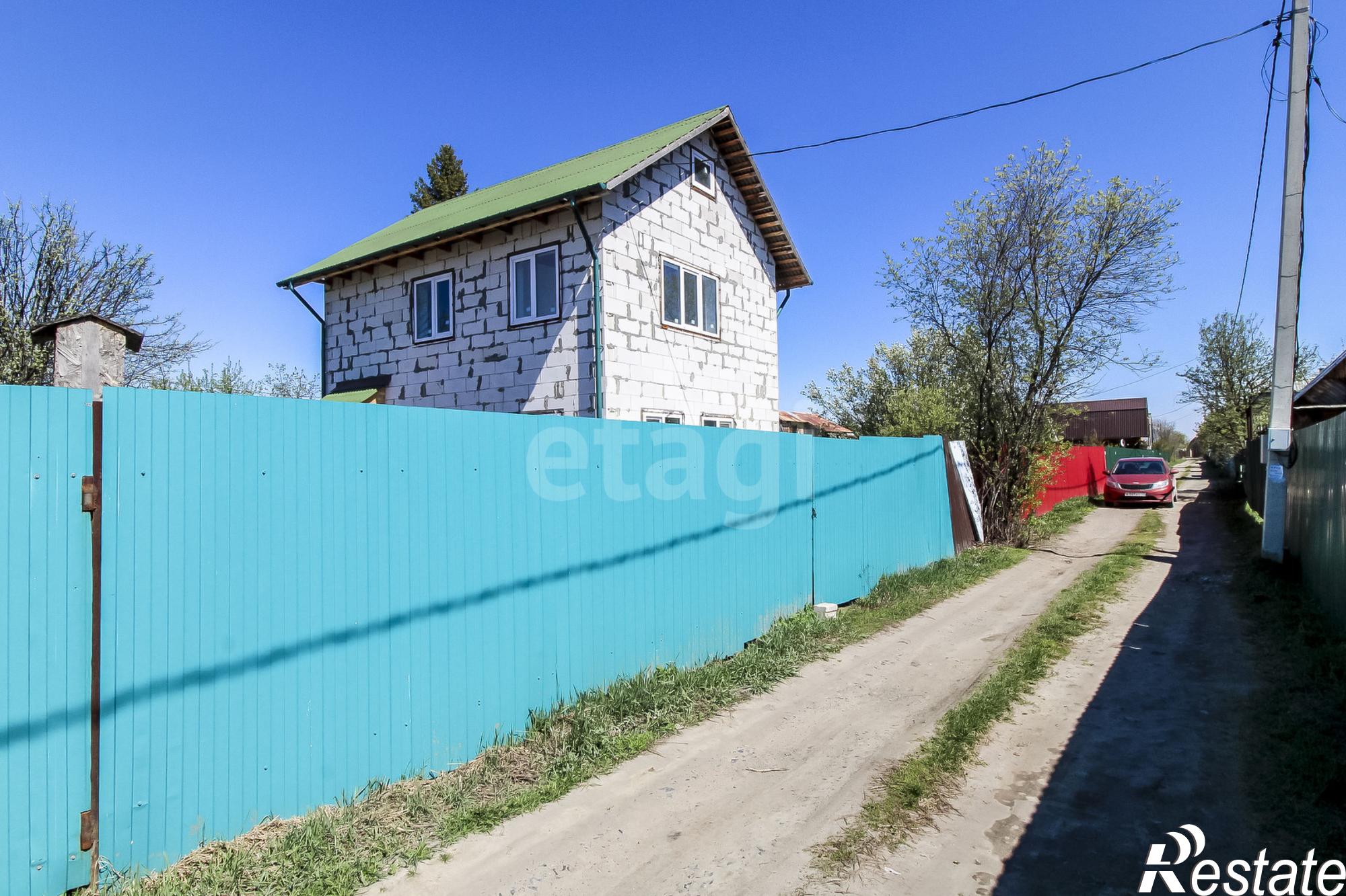 Купить дачу, дом, коттедж за 4 800 000 рублей на Солнечная,