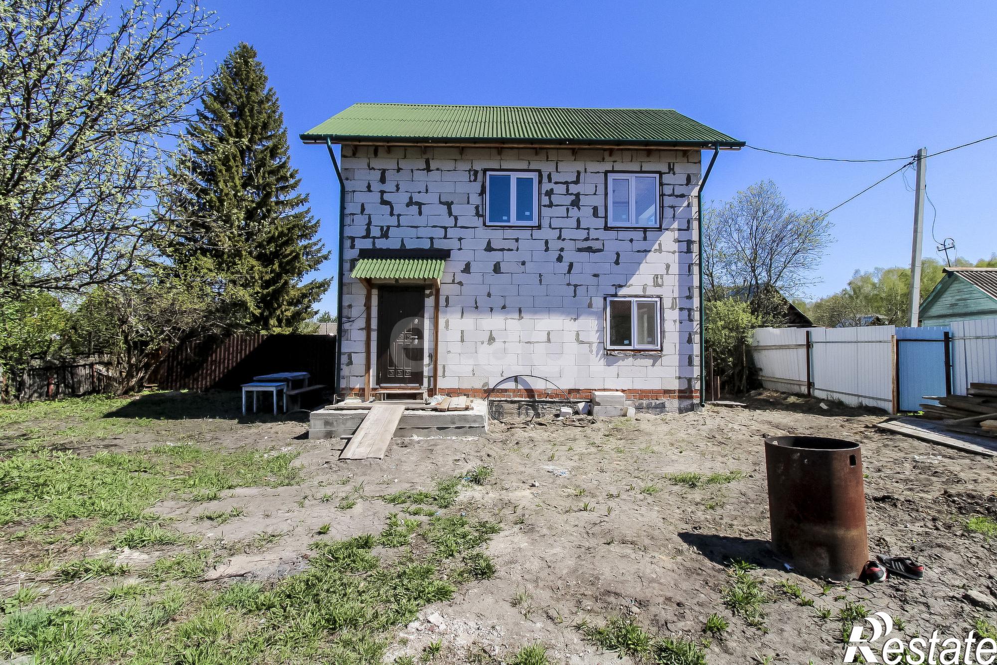 Купить дачу, дом, коттедж за 4 800 000 рублей на Солнечная,