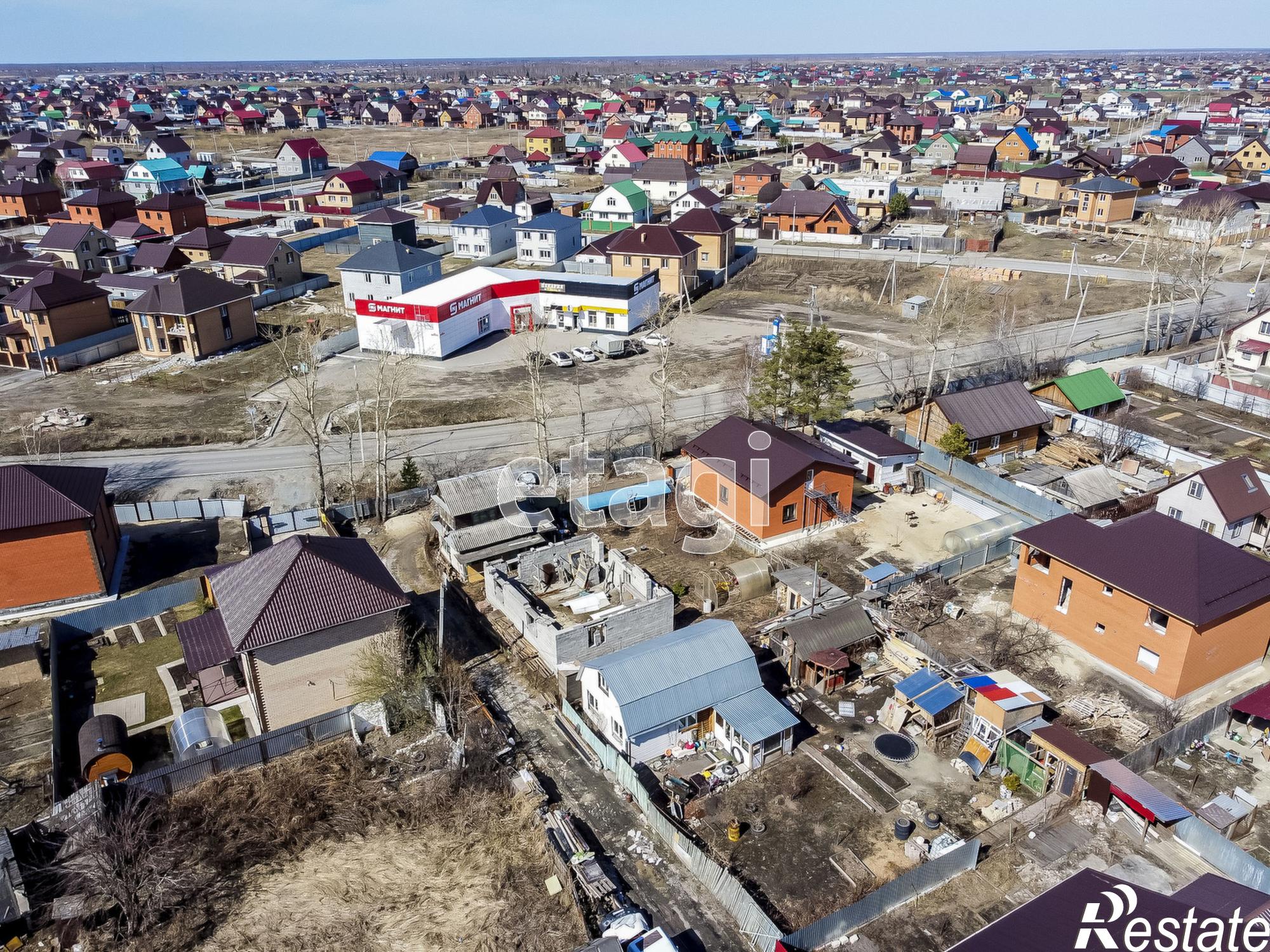 Купить дачу, дом, коттедж за 4 050 000 рублей на 1-я Садовая,