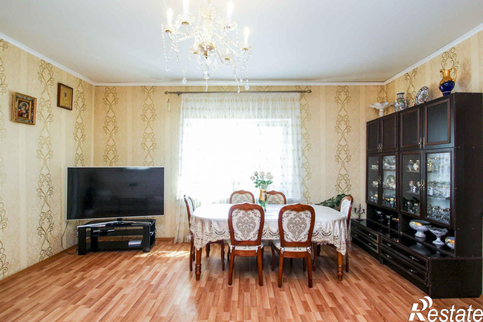 Купить дачу, дом, коттедж за 13 500 000 рублей на Кедровая, 4