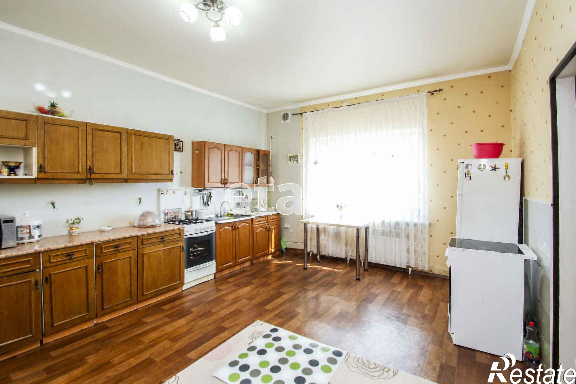 Купить дачу, дом, коттедж за 13 500 000 рублей на Кедровая, 4