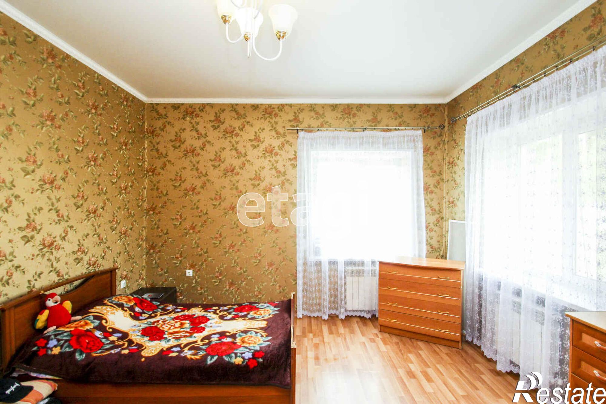 Купить дачу, дом, коттедж за 13 500 000 рублей на Кедровая, 4