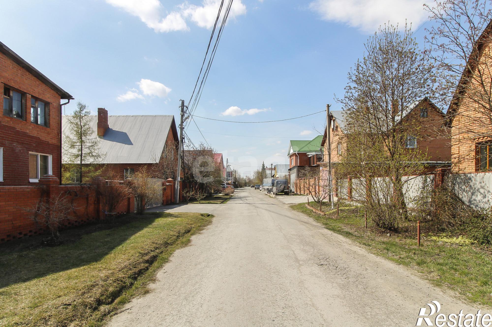 Купить дачу, дом, коттедж за 16 000 000 рублей на Демократическая, 27