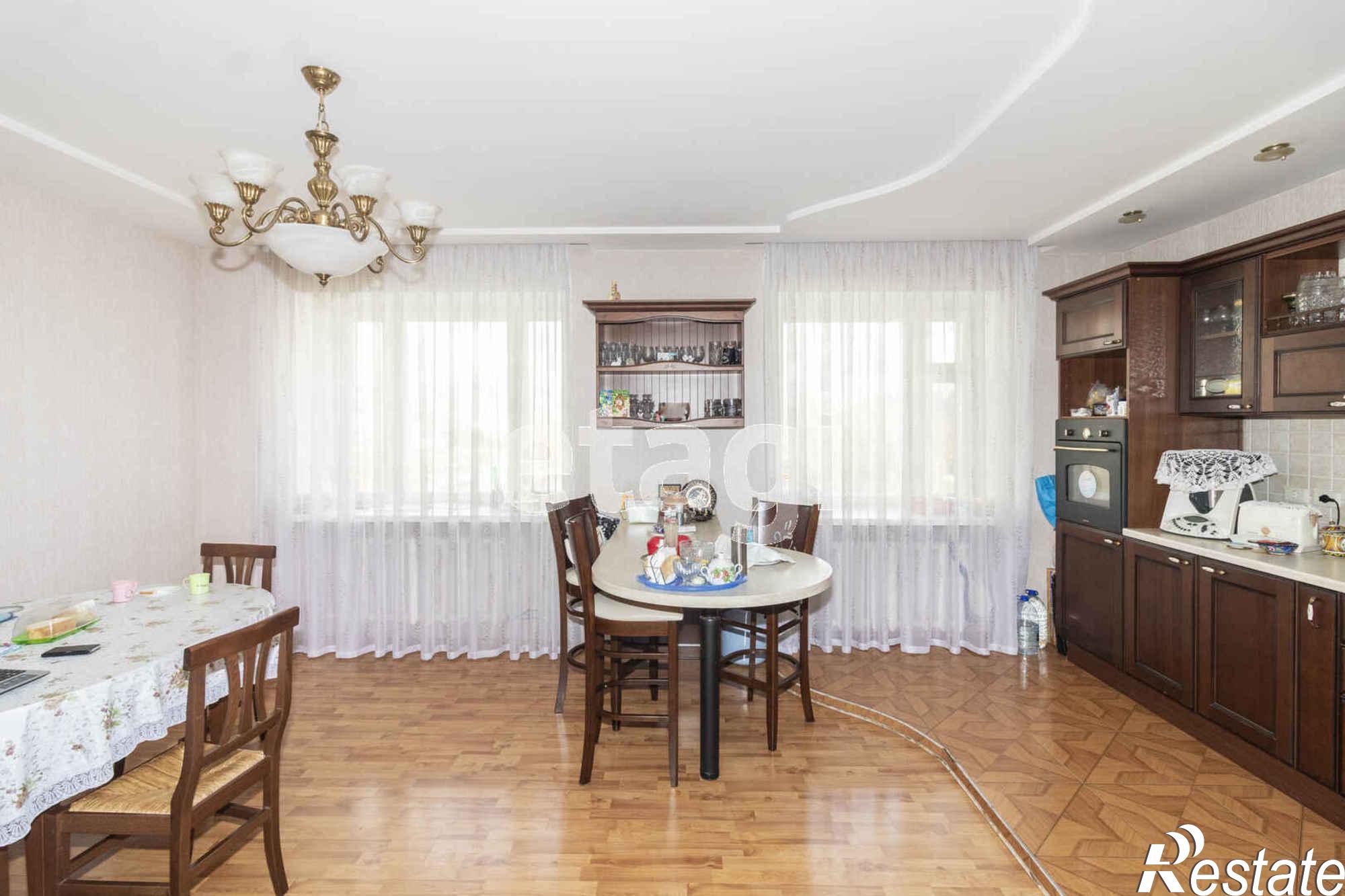 Купить квартиру за 13 200 000 рублей на Пермякова, 23/1