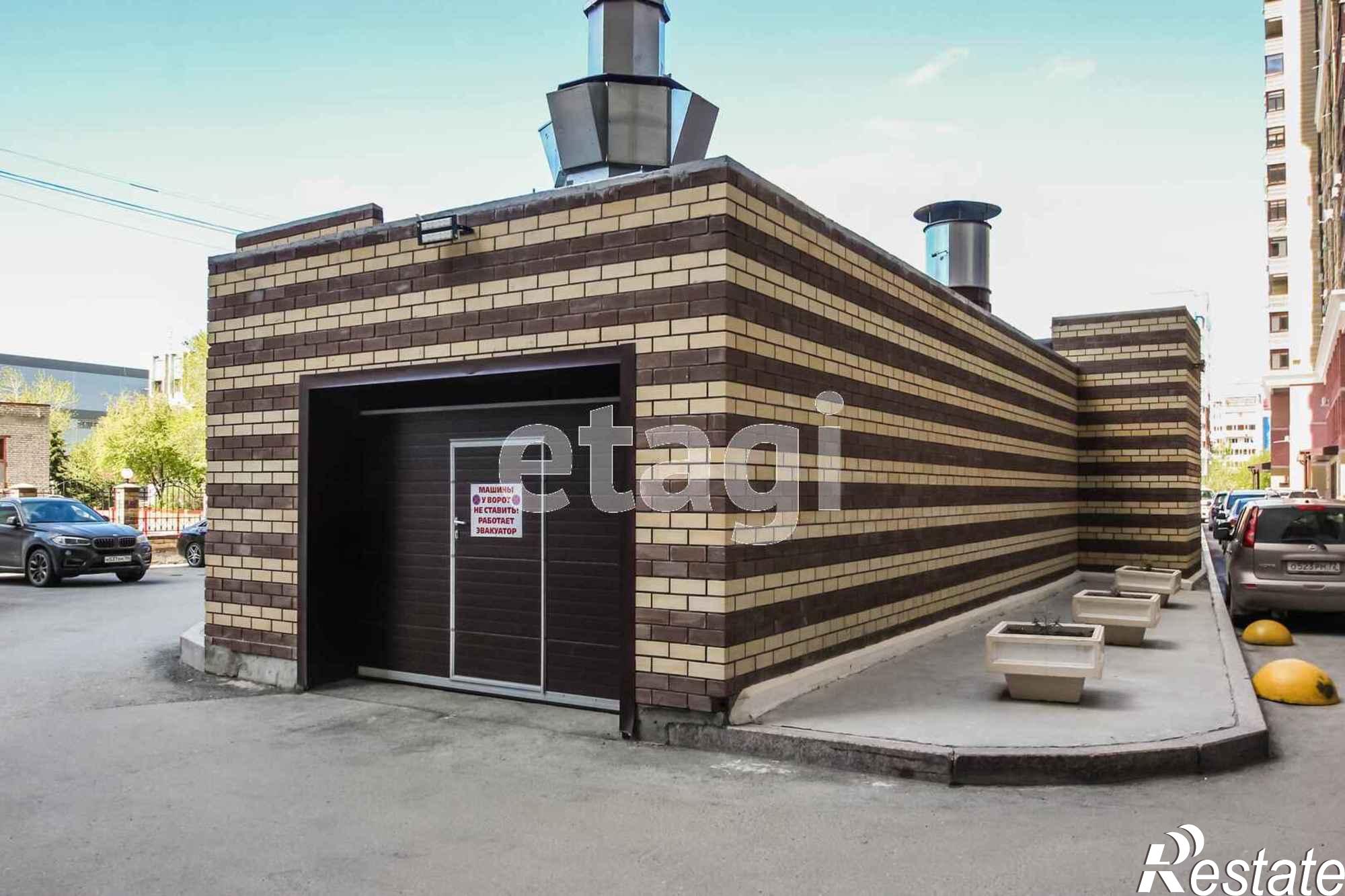 Купить квартиру за 37 000 000 рублей на Малыгина, 90