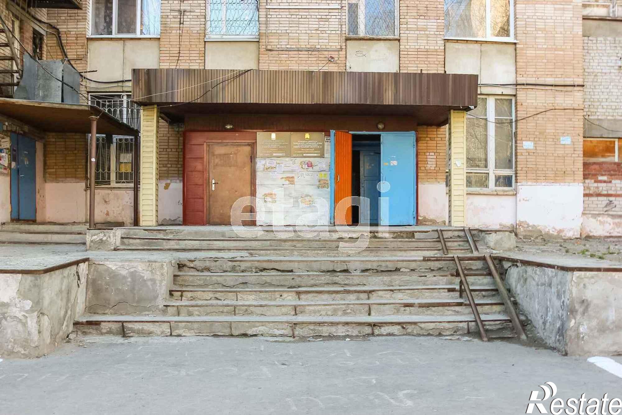 Купить комнату за 1 100 000 рублей на Республики, 218
