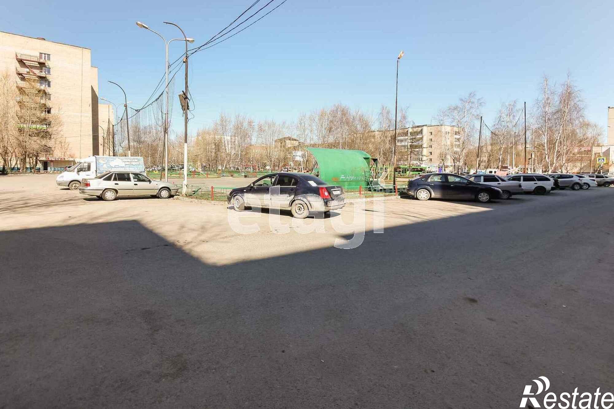 Купить комнату за 1 100 000 рублей на Республики, 218
