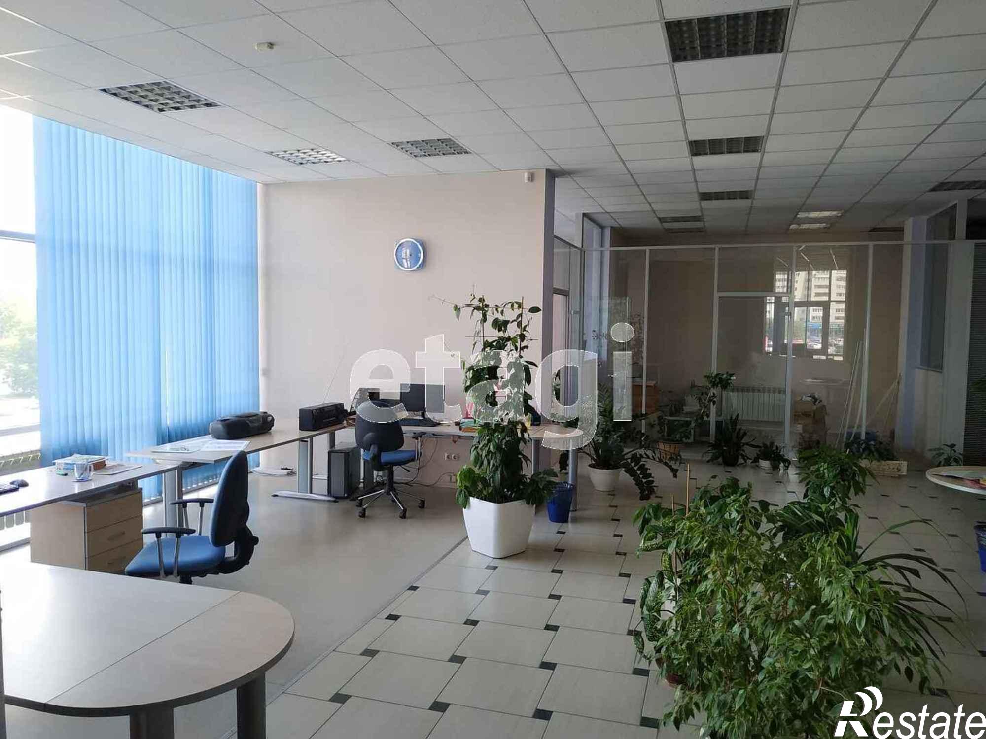 Сдать офис, помещение под офис за 272 000 рублей на Герцена 62