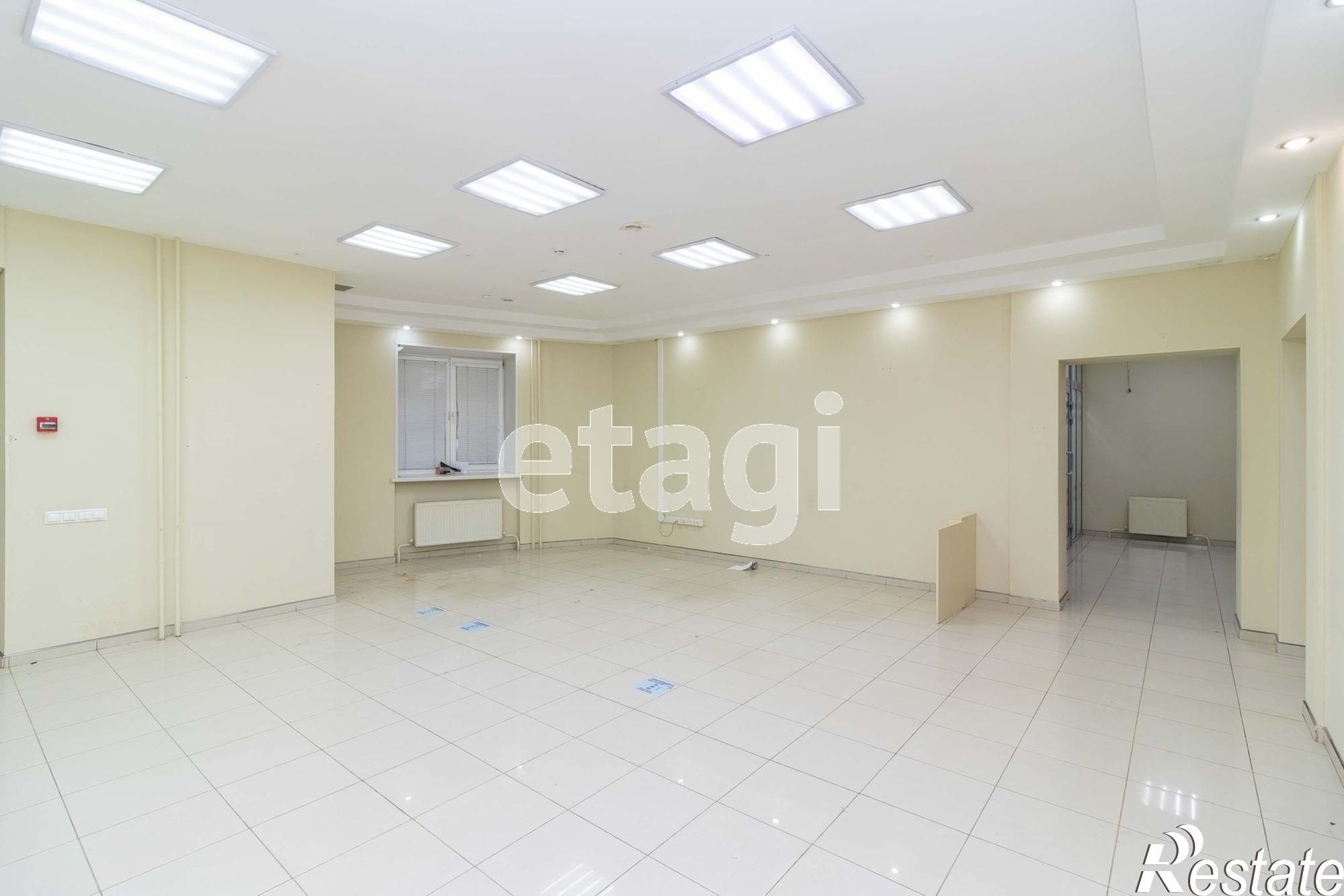 Сдать торговое помещение за 102 000 рублей на Червишевский тракт 64к.2