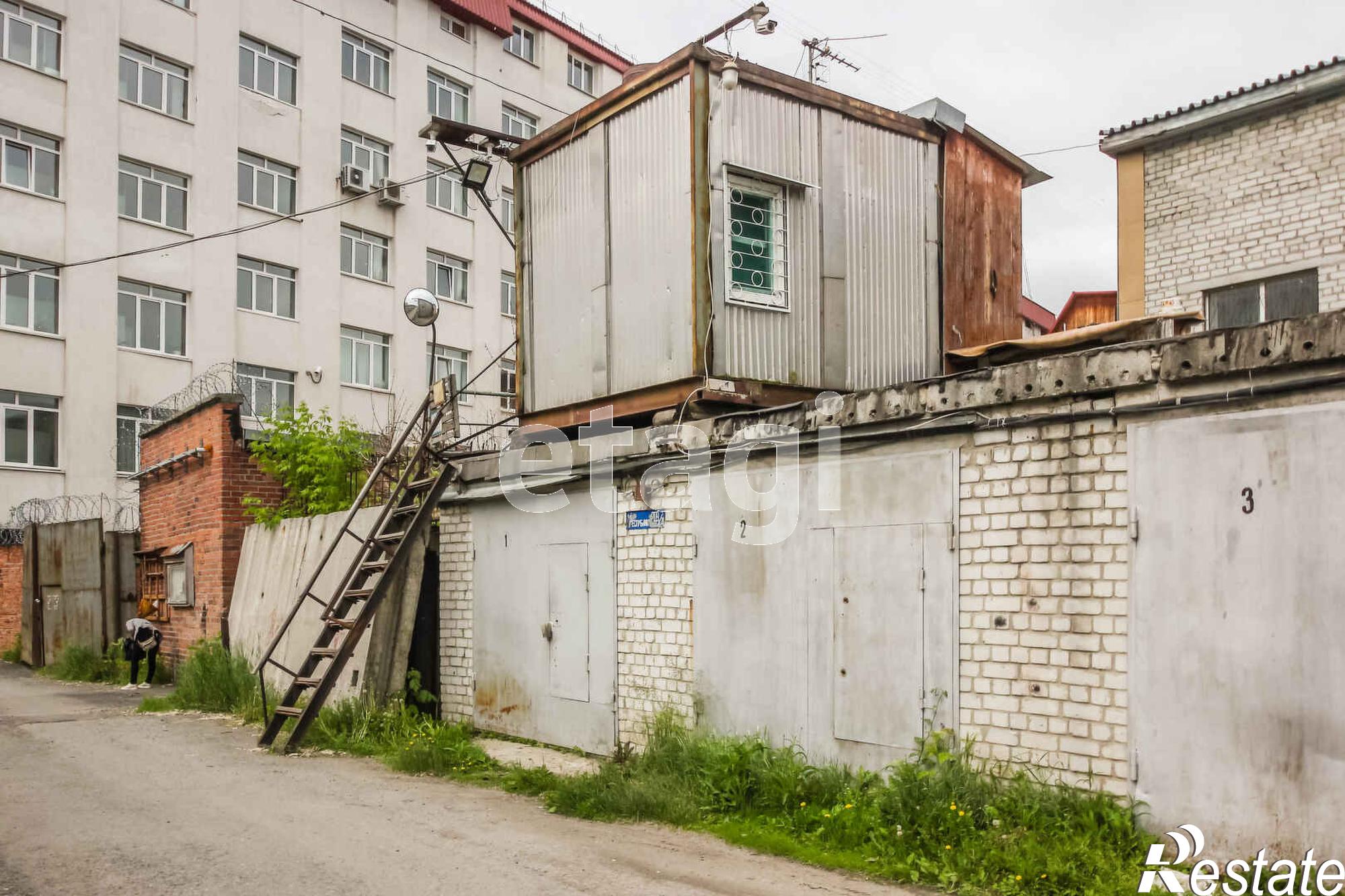 Купить гараж, место в паркинге за 830 000 рублей на Республики 209