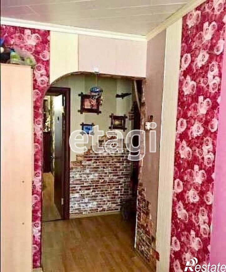 3-комн квартира Стальского, 9