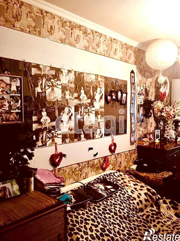 3-комн квартира Стальского, 9